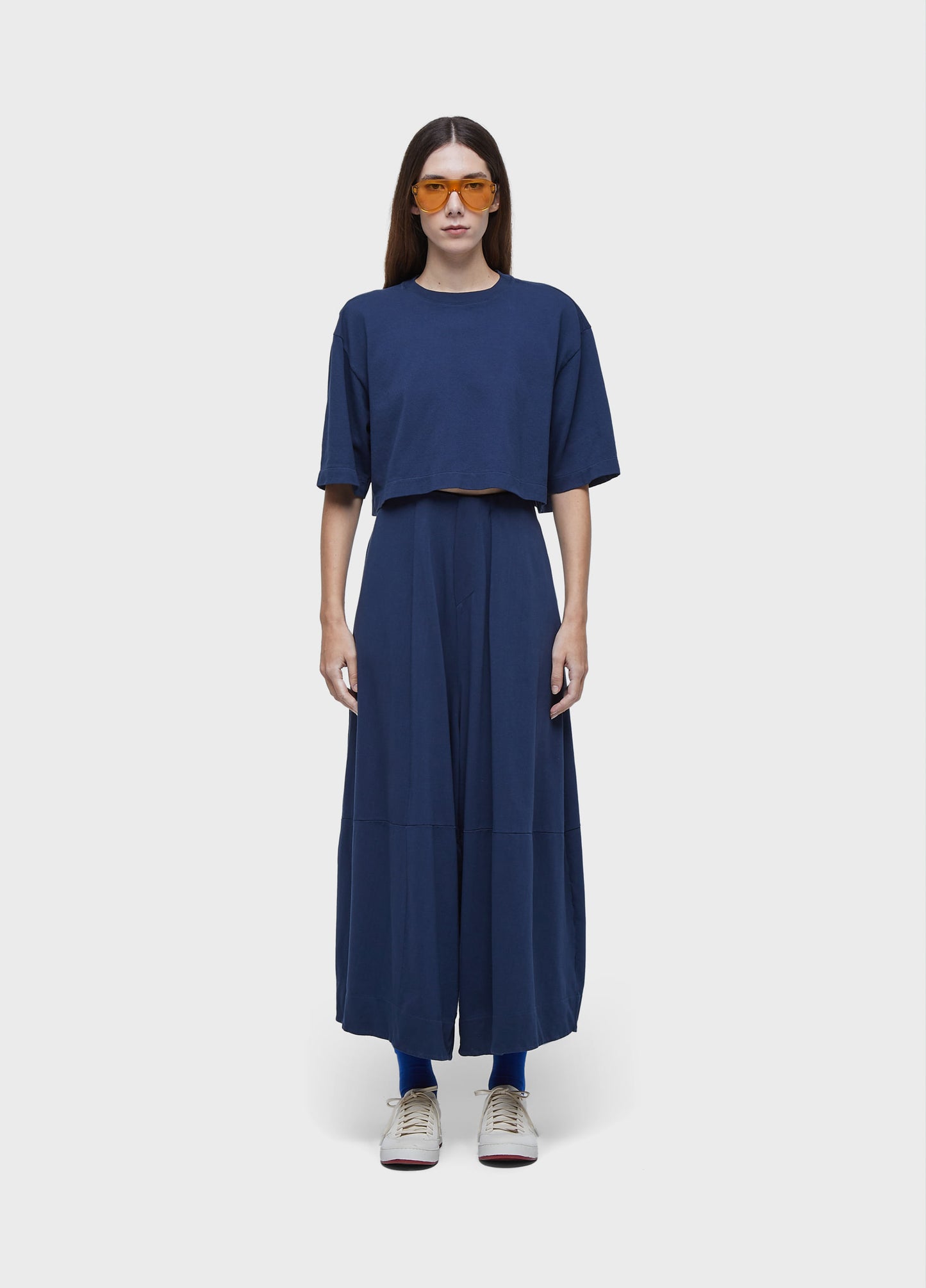 T-SHIRT OVER NAVY