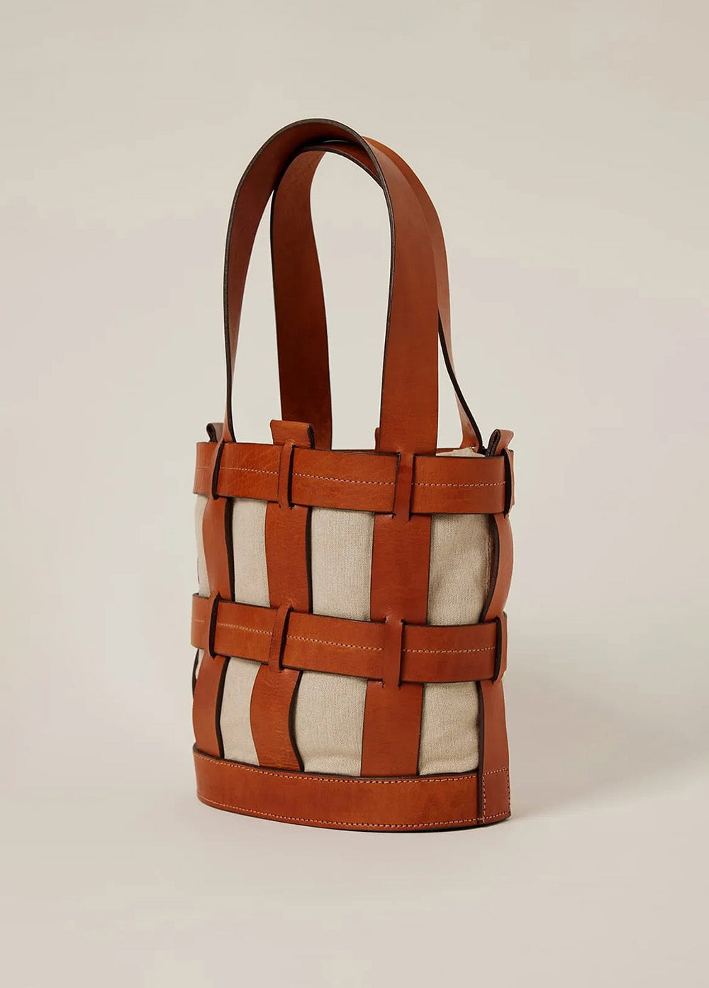 BOLSA VAZADA RECORTES