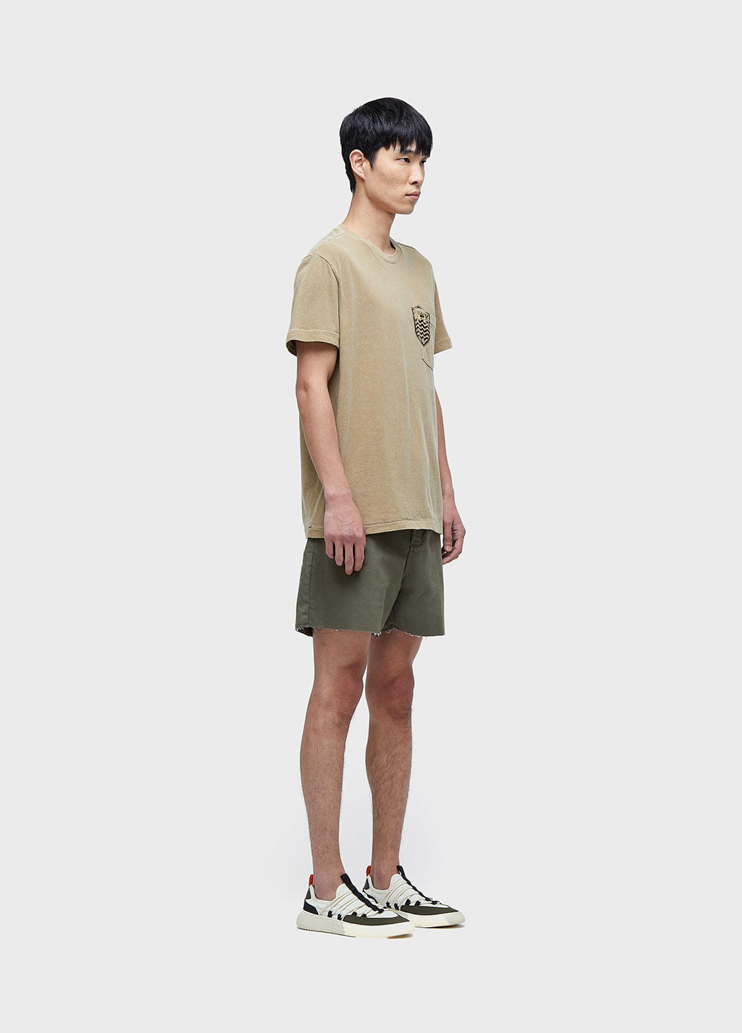 T-SHIRT BOLSO BRASÃO