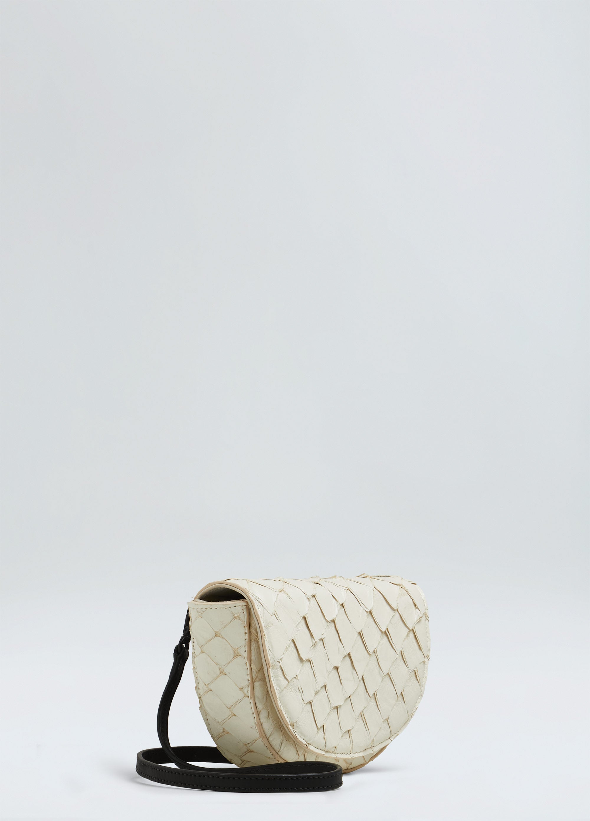 BOLSA POCHETE PIRARUCU MOON
