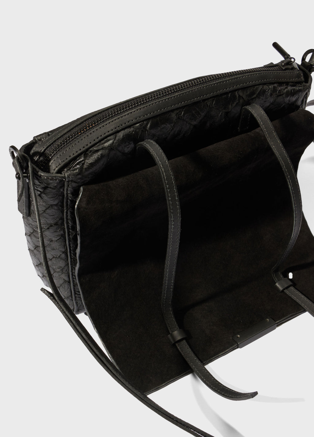 PIRARUCU FLAP SHOULDER BAG PRETO/PRETO
