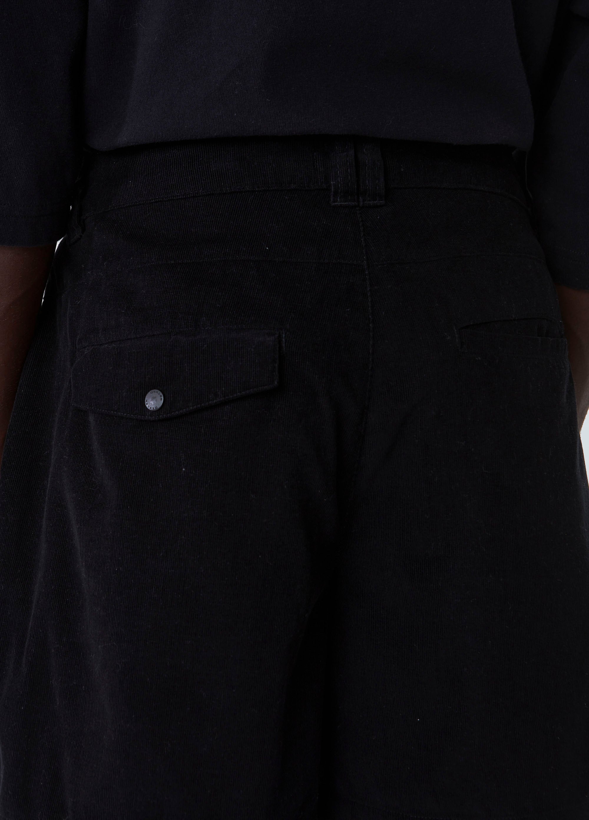 BERMUDA CASUAL CORDUROY PRETO