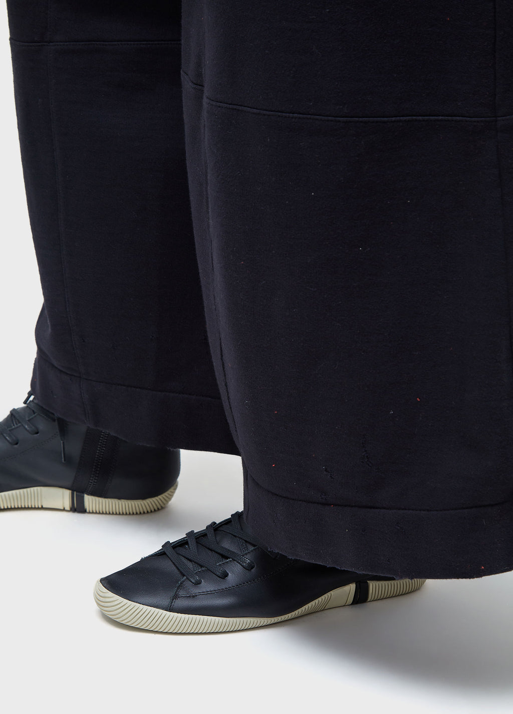 CALCA FEM FRAYED PRETO