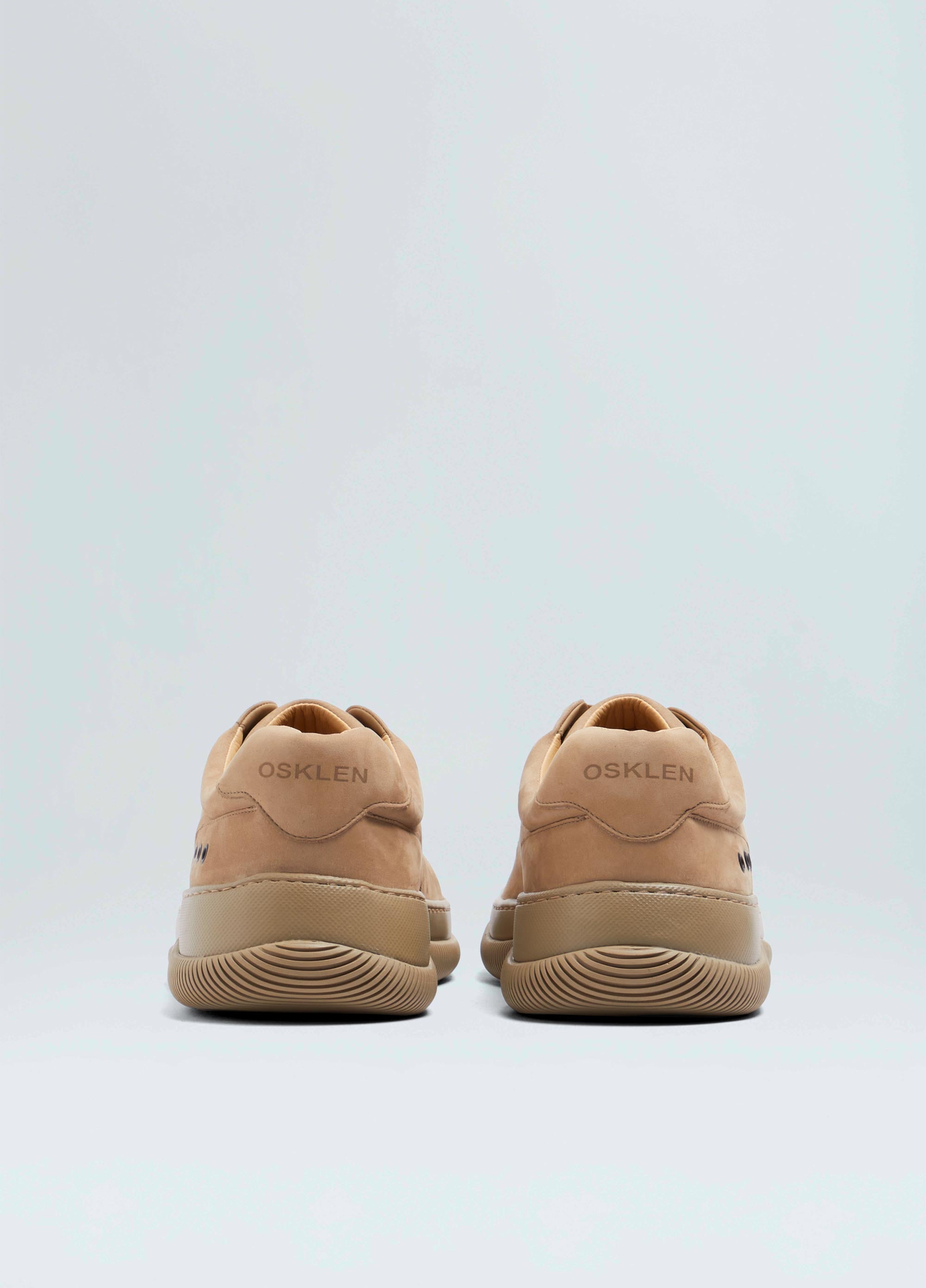 TÊNIS HYBRID LACES NOBUCK MONOCHROMATIC M