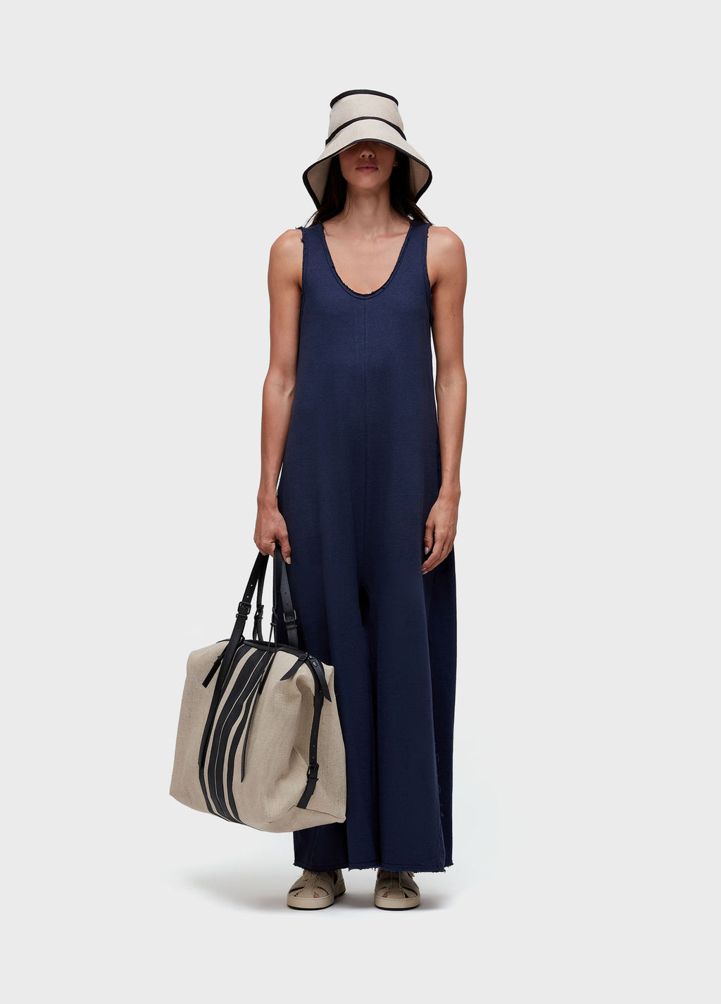 MACACÃO DECOTE RÚSTICO DESFIADO