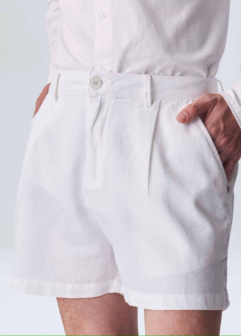SHORT FLUID LINEN PLEATS