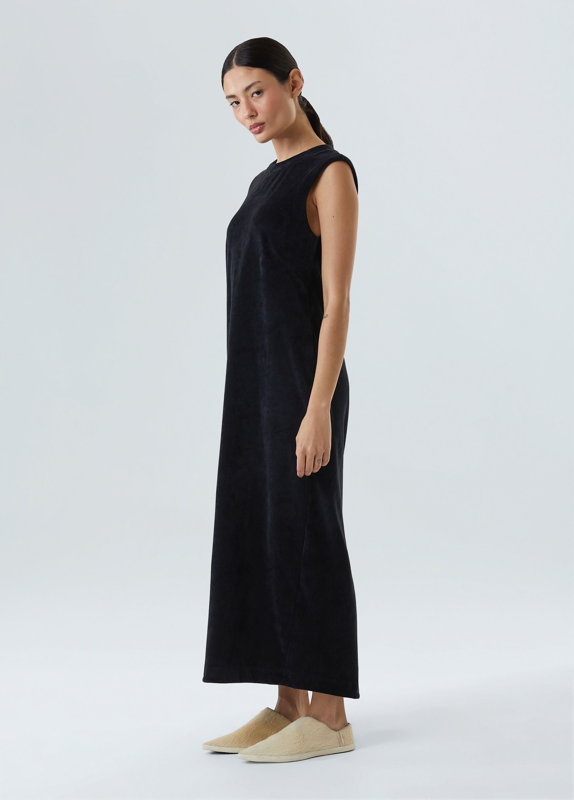 VESTIDO FIT PLUSH