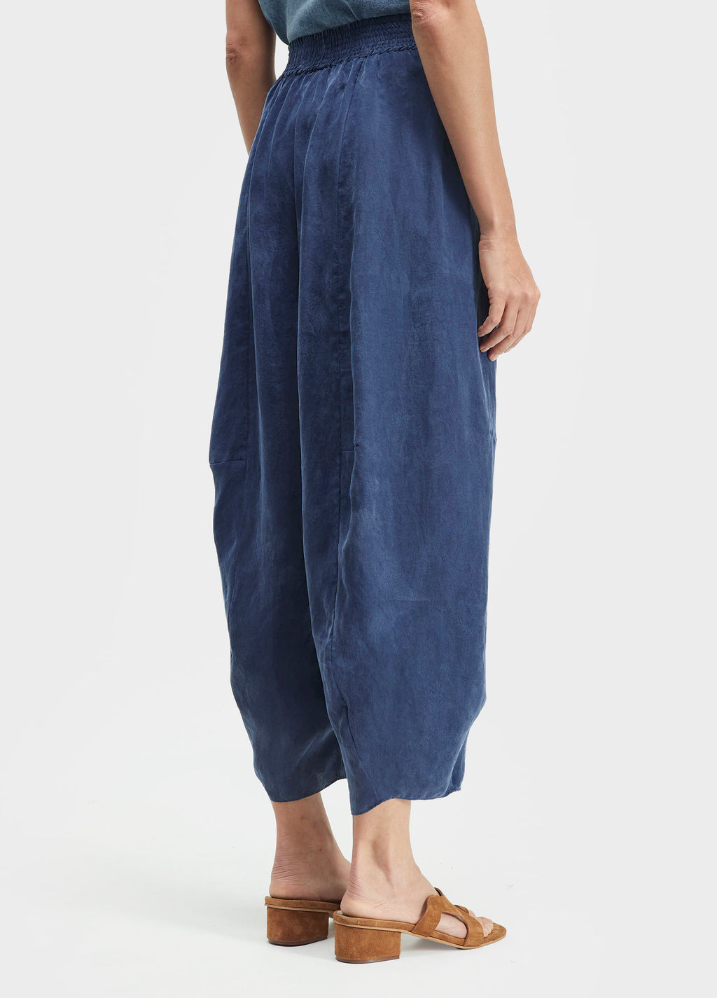 CALÇA RECORTES CUPRO