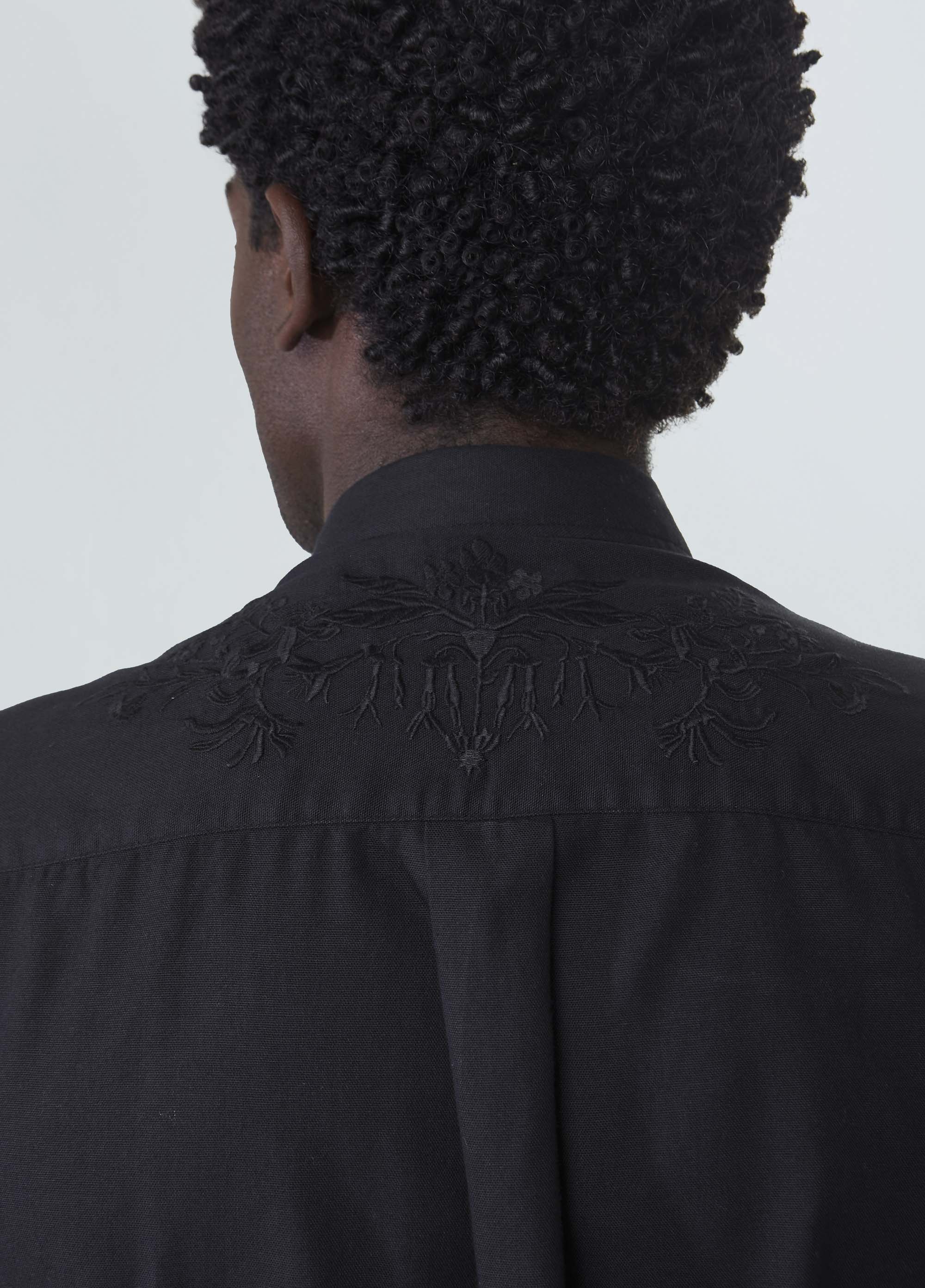 CAMISA BORDADO ARABESCO ML PRETO