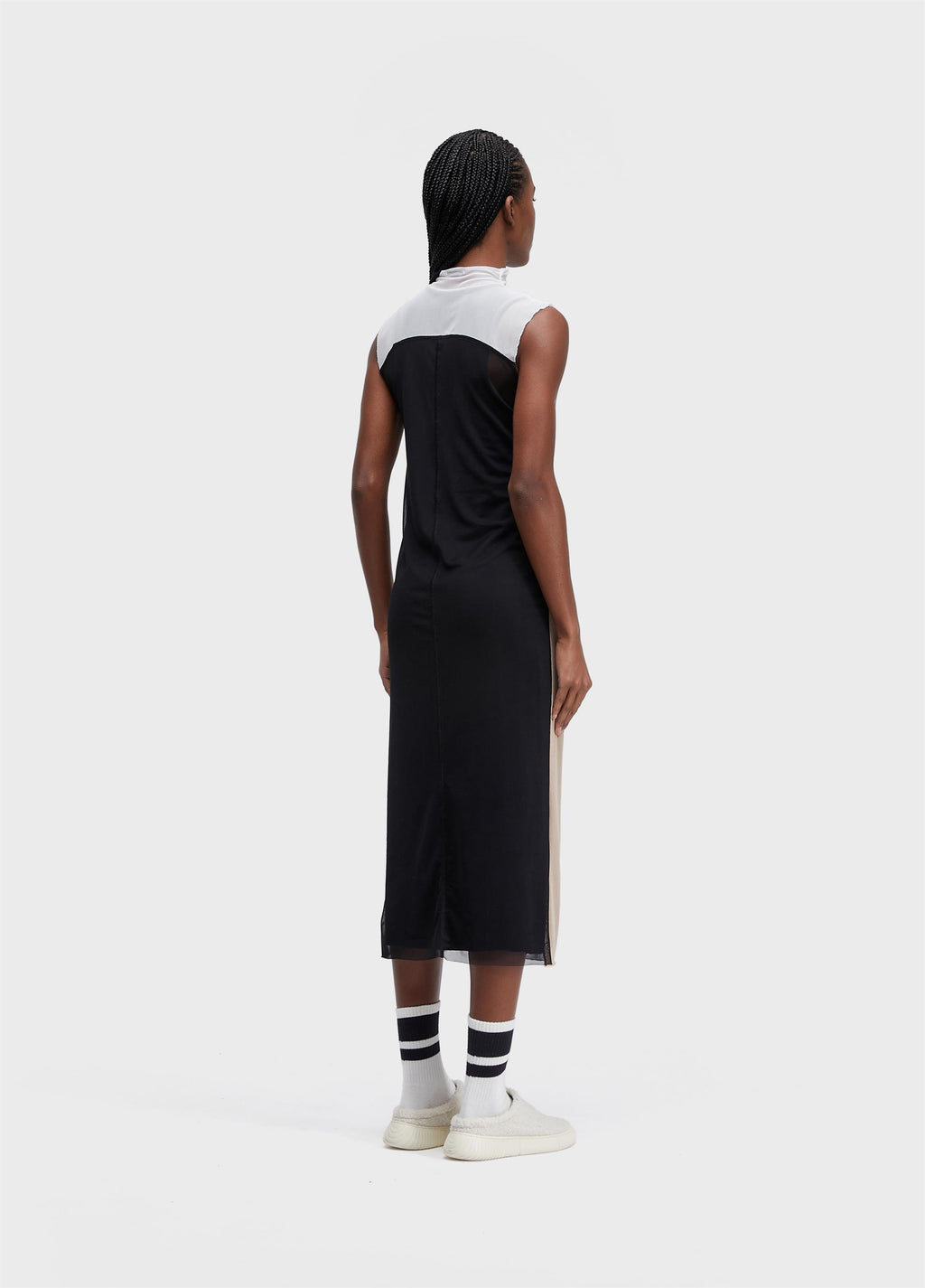 VESTIDO TULE RECORTES