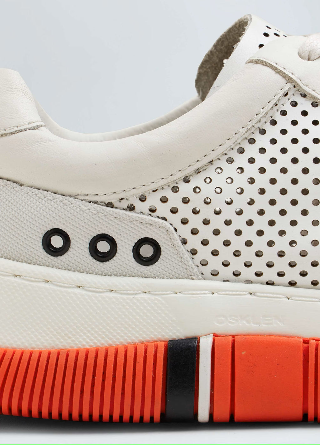 TENIS HYBRID LACES MICROFUROS BRANCO/LARANJA