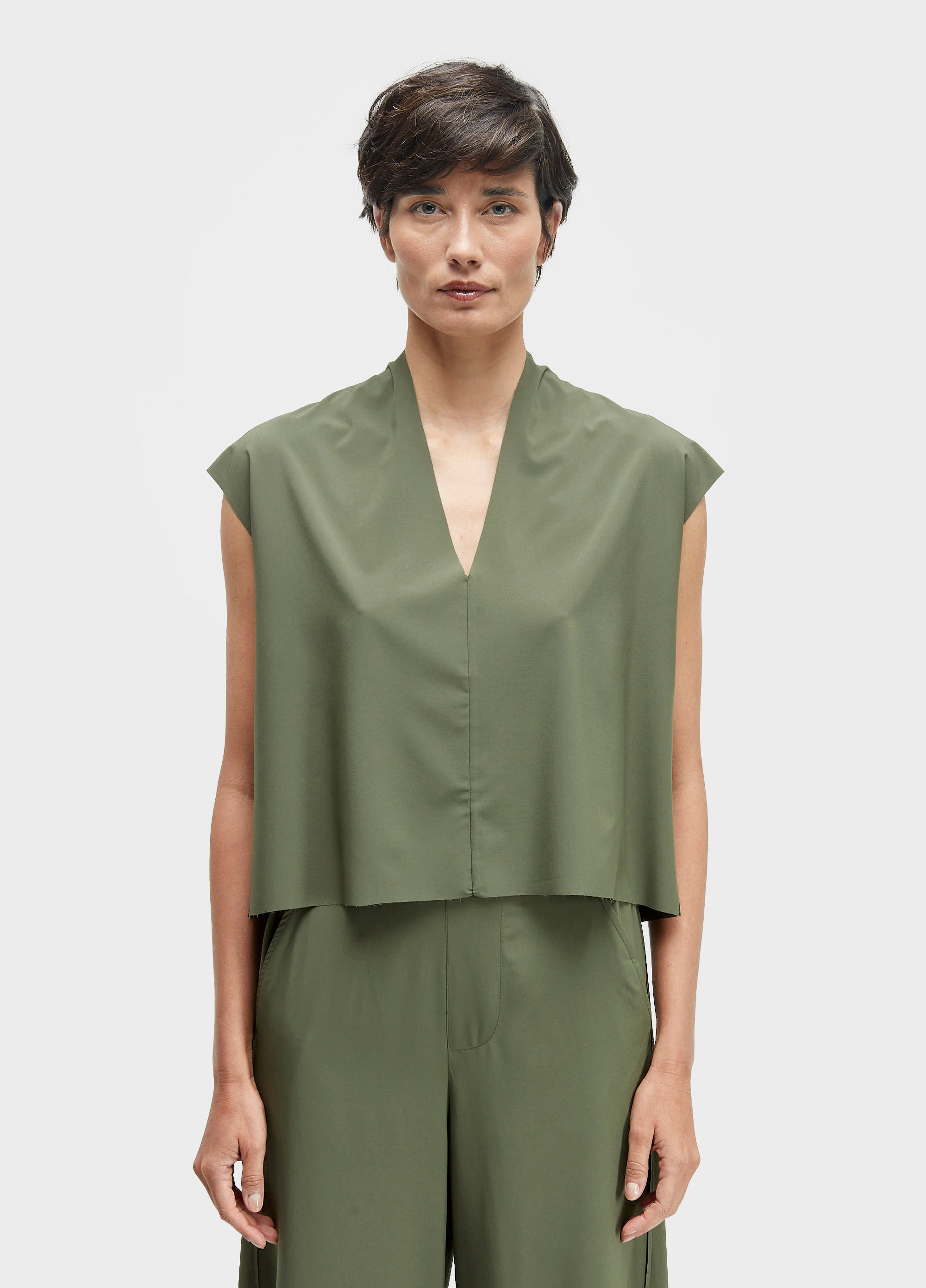 BLUSA SLEEVELESS V SUPERLIGHT