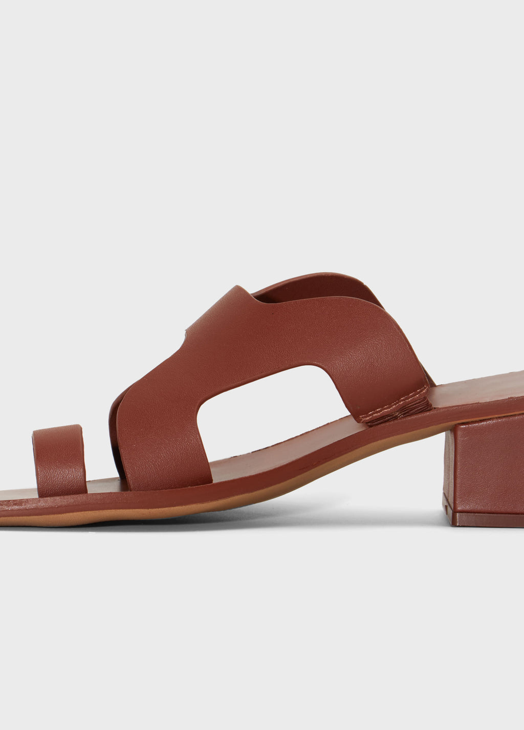 SANDÁLIA SALTO CALÇADÃO