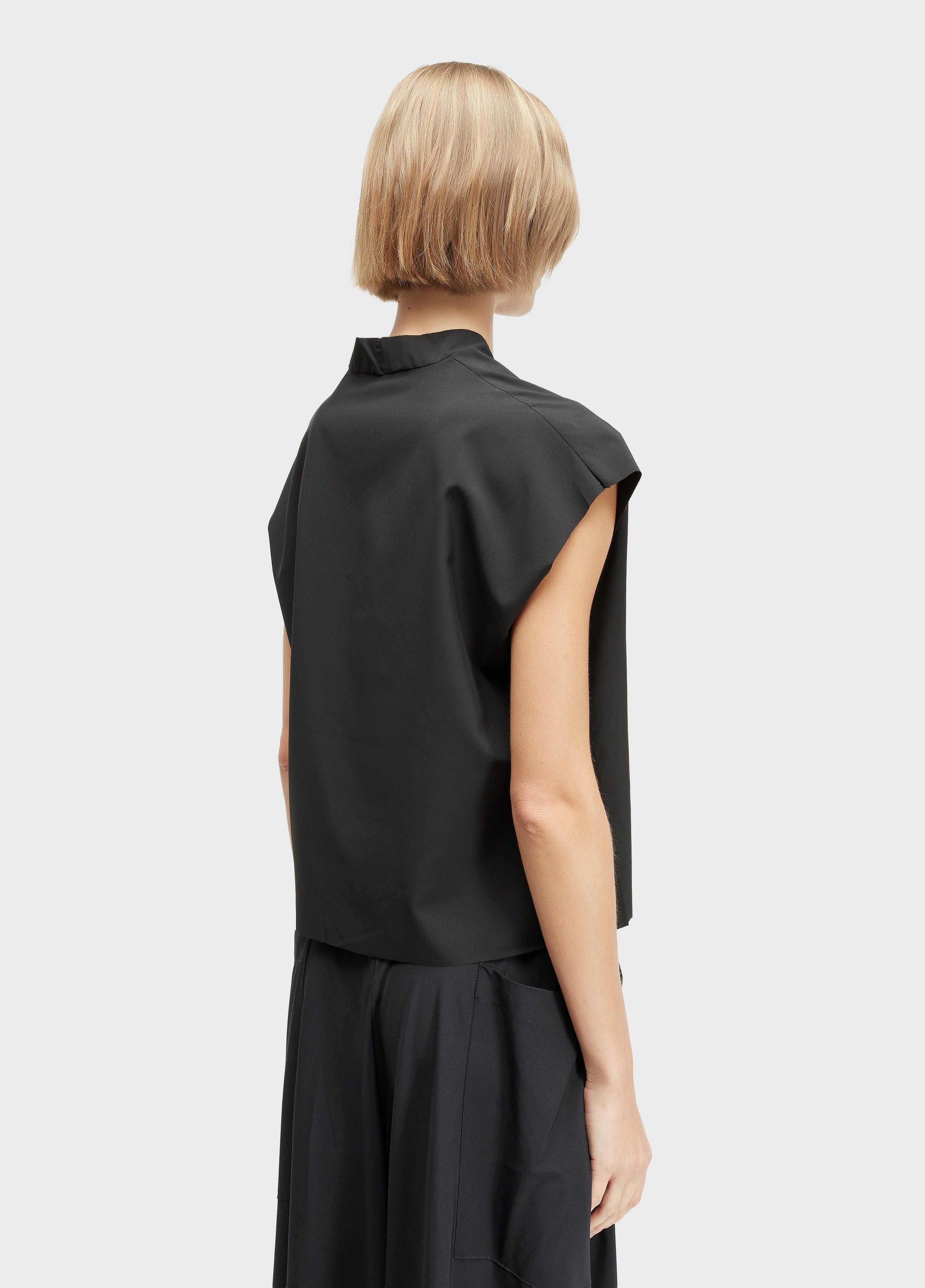 BLUSA SLEEVELESS V SUPERLIGHT