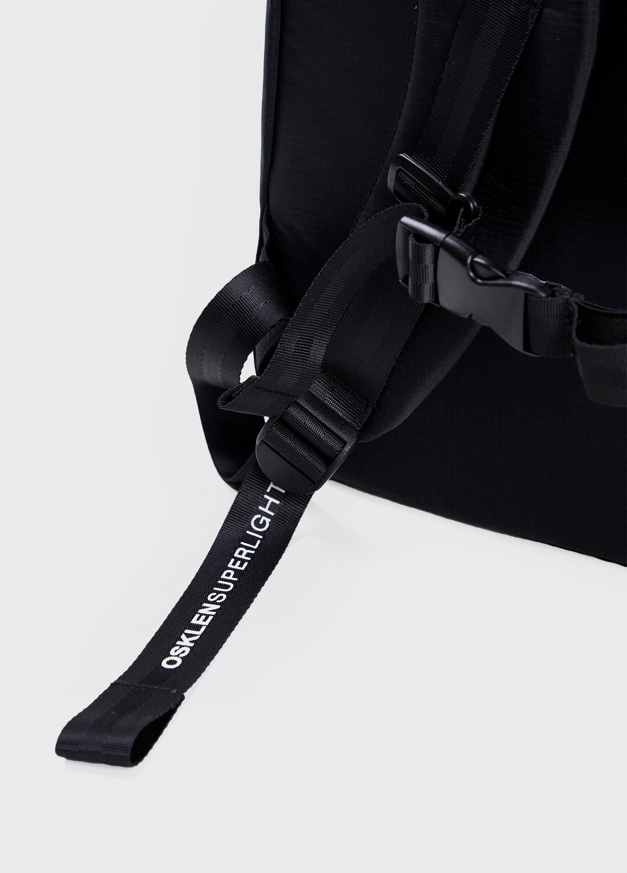 MOCHILA NYLON SUPER LIGHT