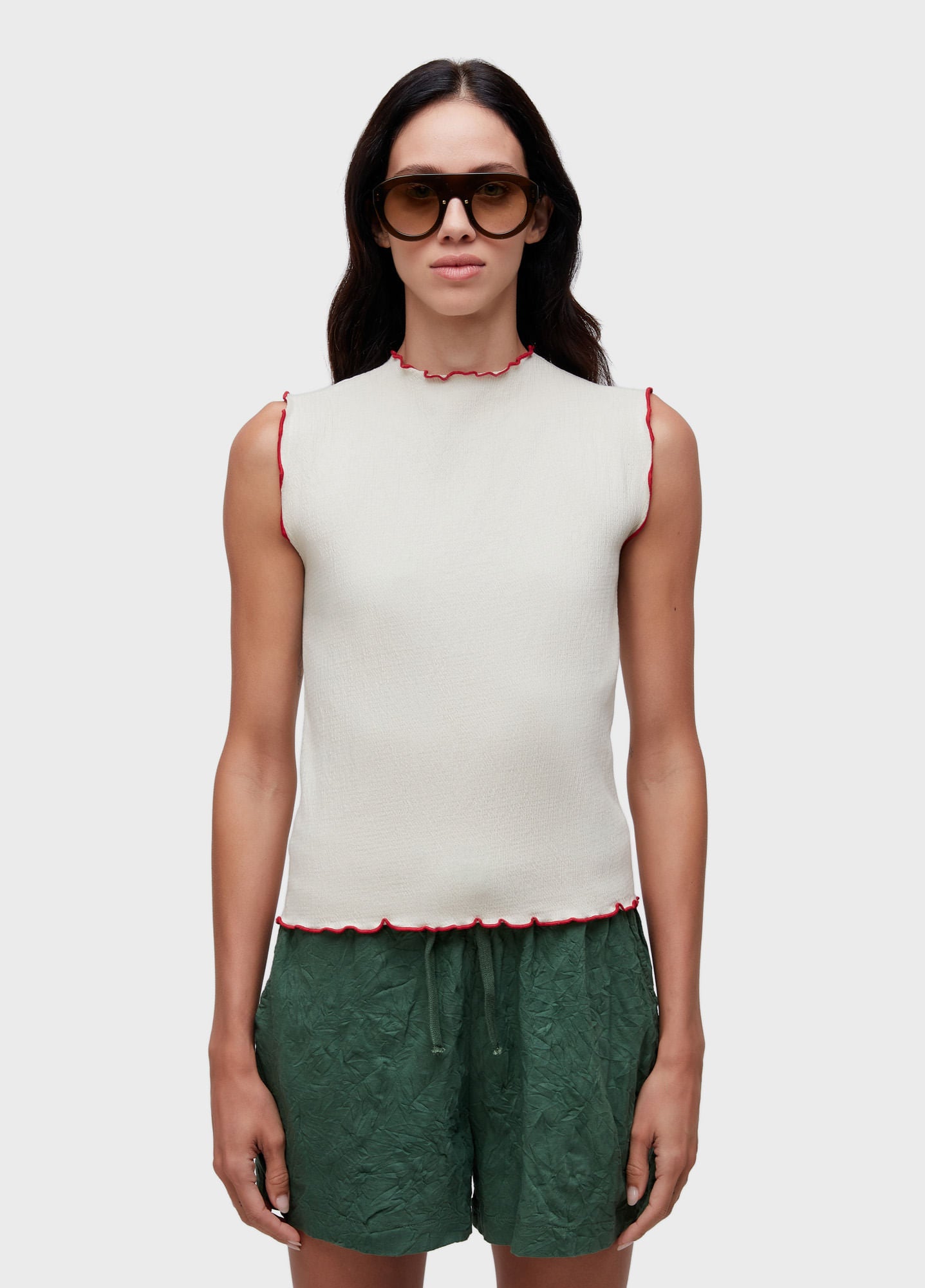 SLEEVELESS RUG