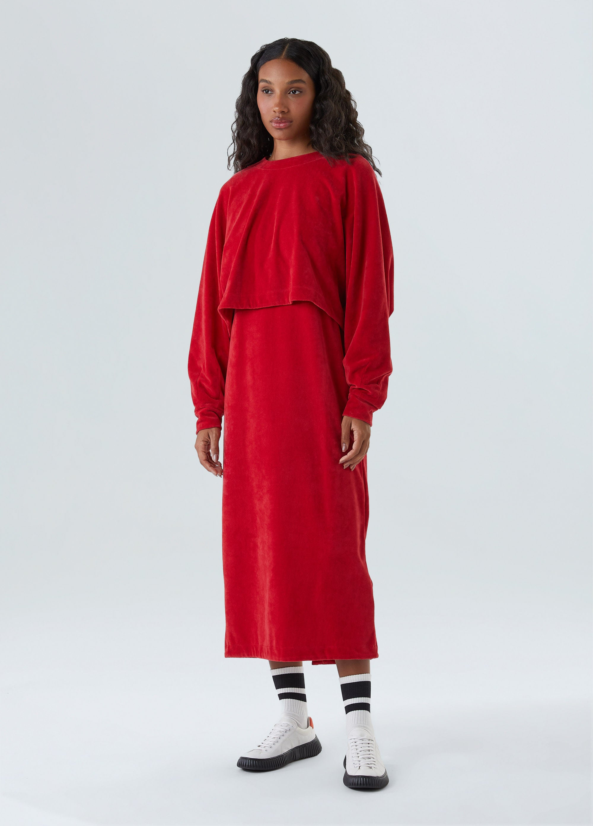 CASACO CROPPED PLUSH CARMIM