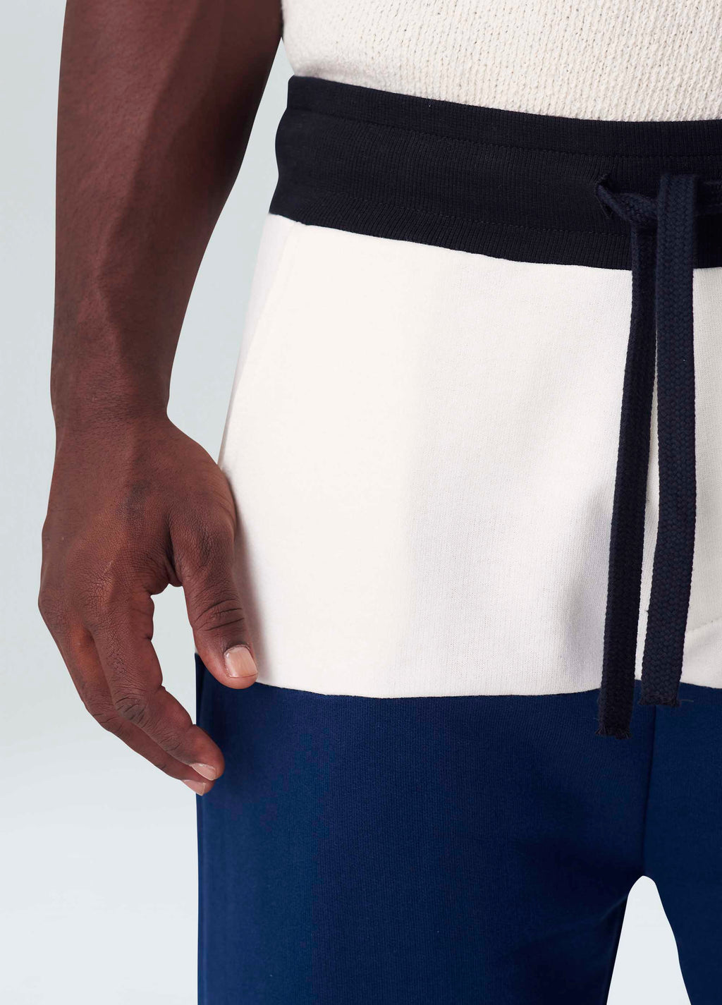 BERMUDA CASUAL MASC BICOLOR OFF-WHITE/MARINHO