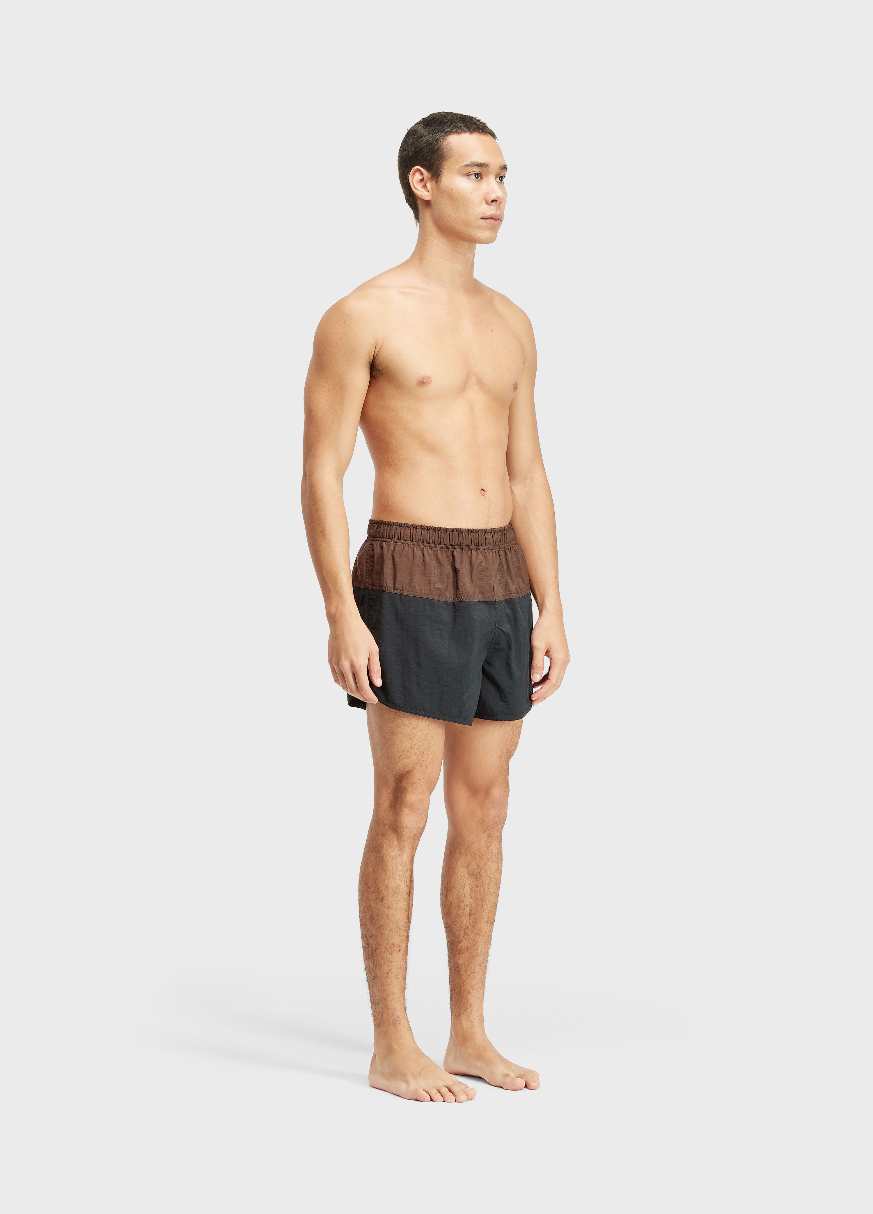 RESORT SHORT DEEP FLOW