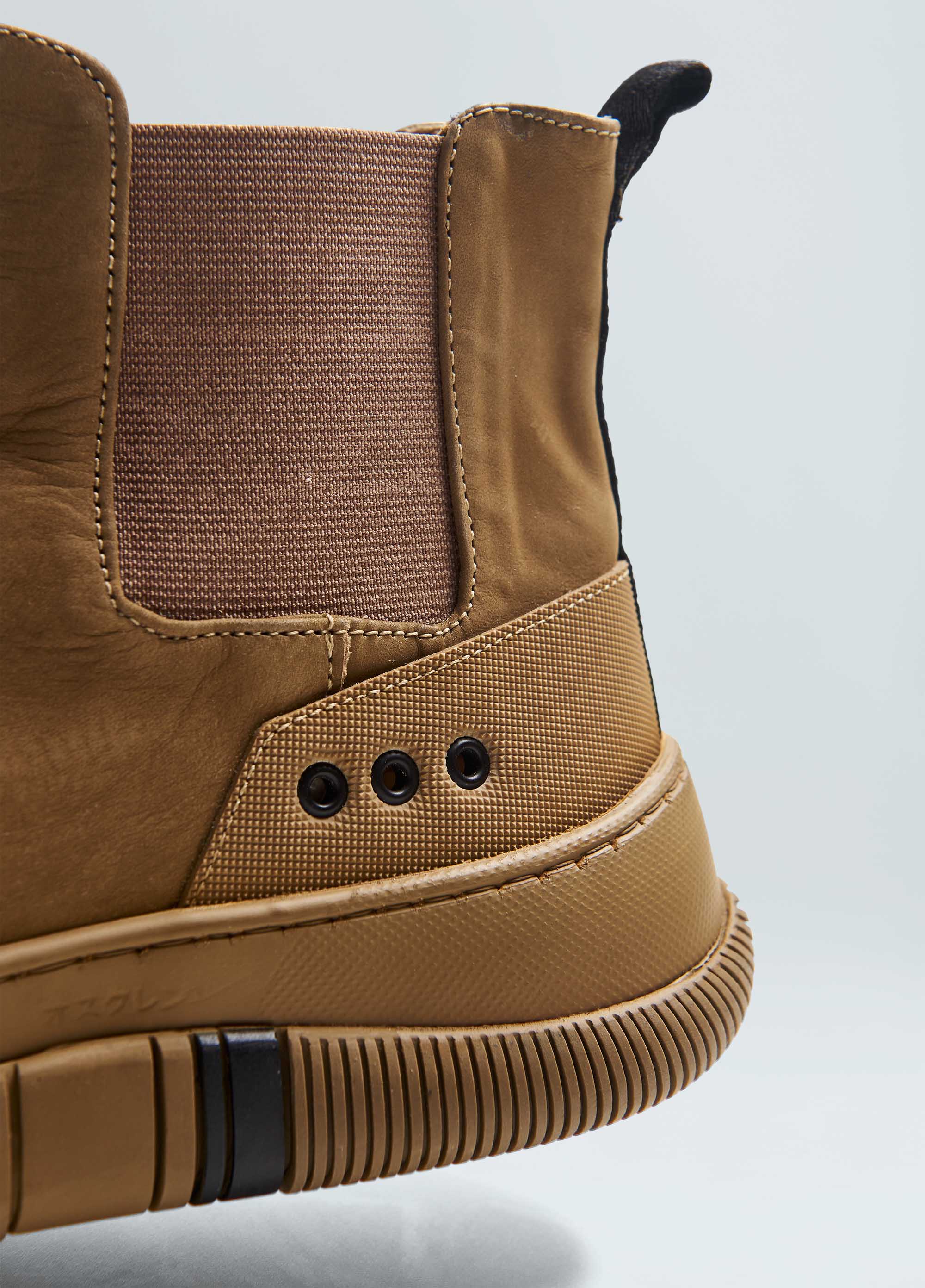 TÊNIS HYBRID CHELSEA NOBUCK M