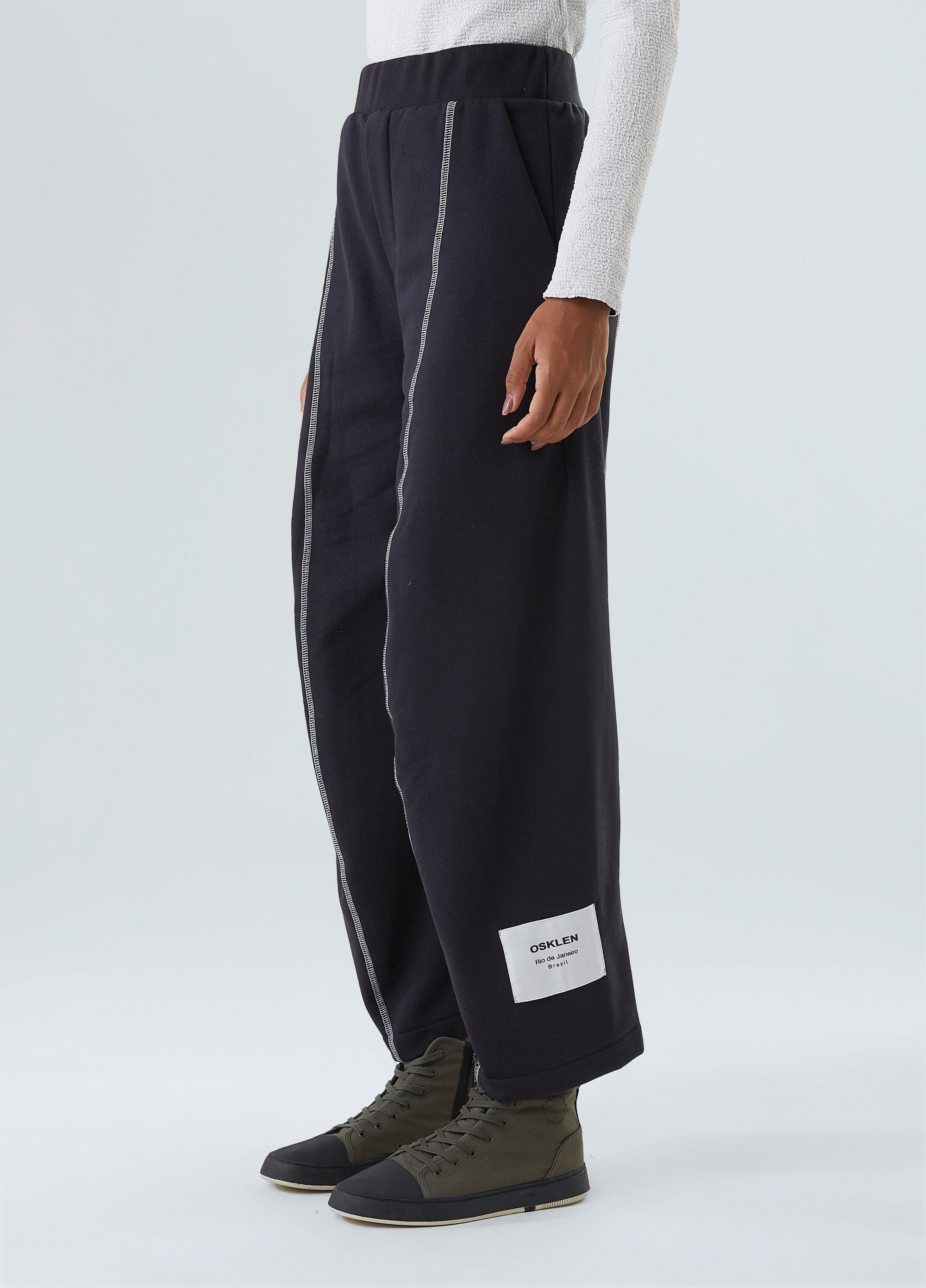 CALÇA MOLETOM PESPONTOS