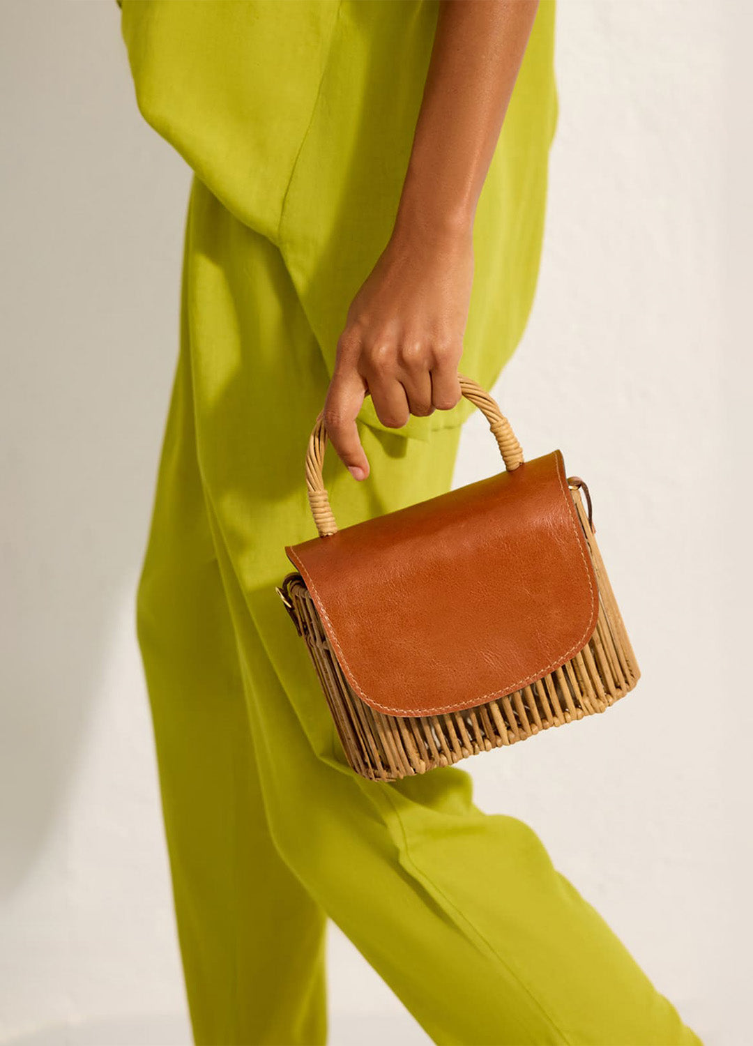 BOLSA ALÇA VIME TRANÇADO