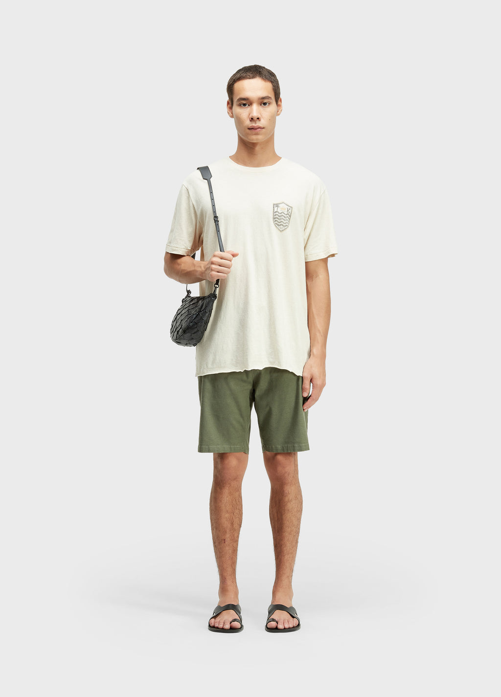 BERMUDA ALFAIATARIA BASIC LINEN MILITAR