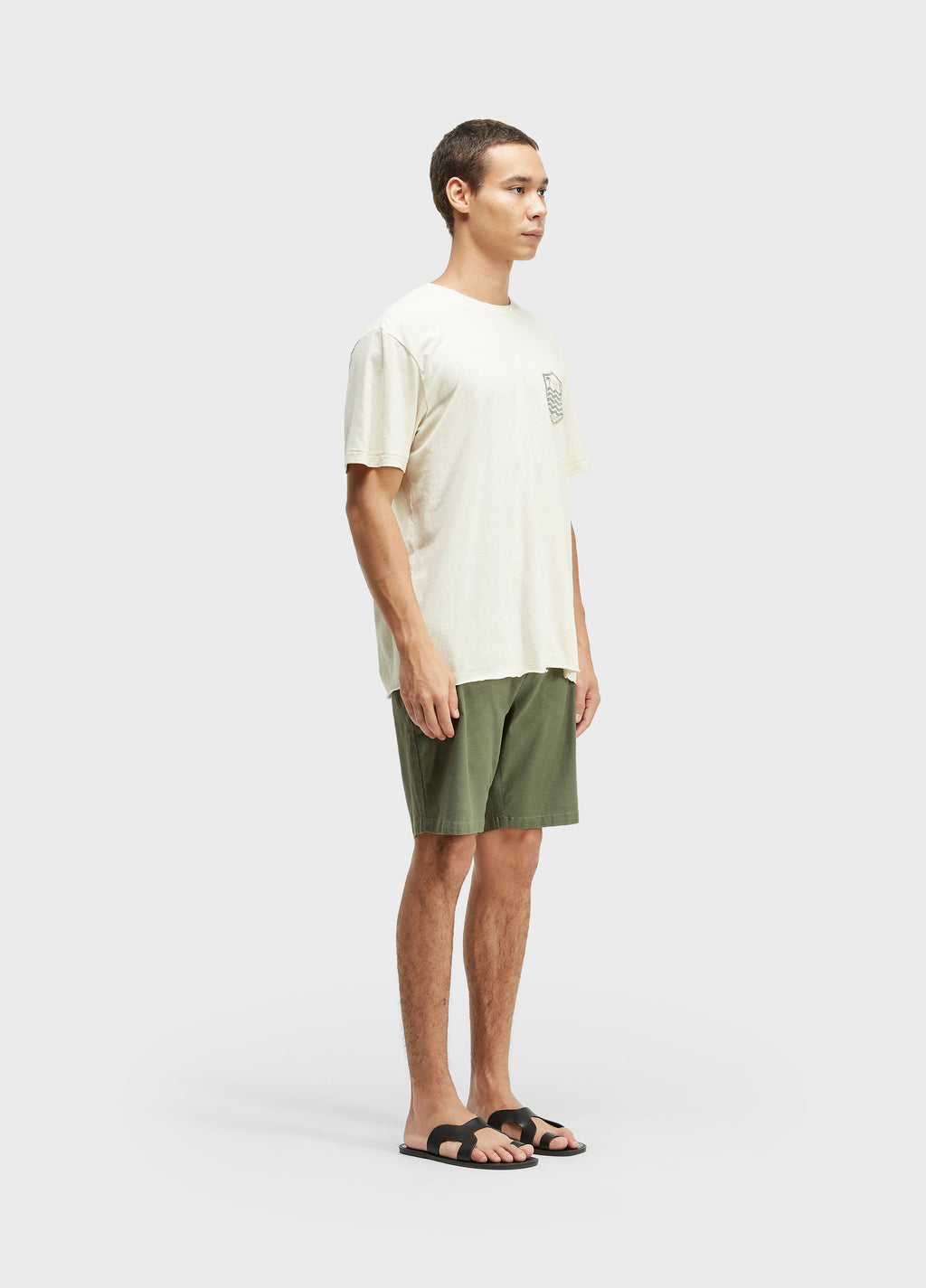 BERMUDA ALFAIATARIA BASIC LINEN MILITAR