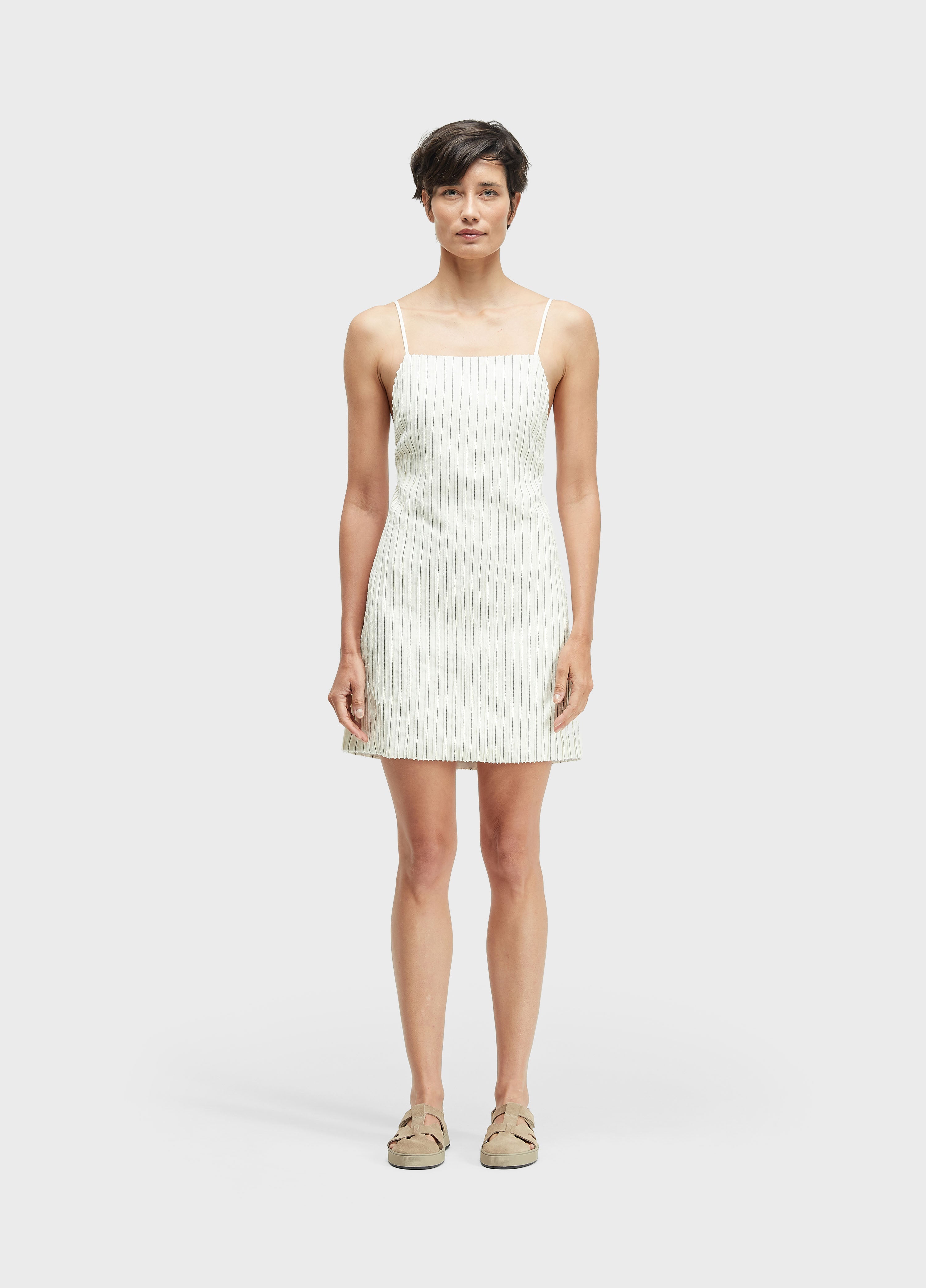 VESTIDO TIRAS SMOKING LINEN
