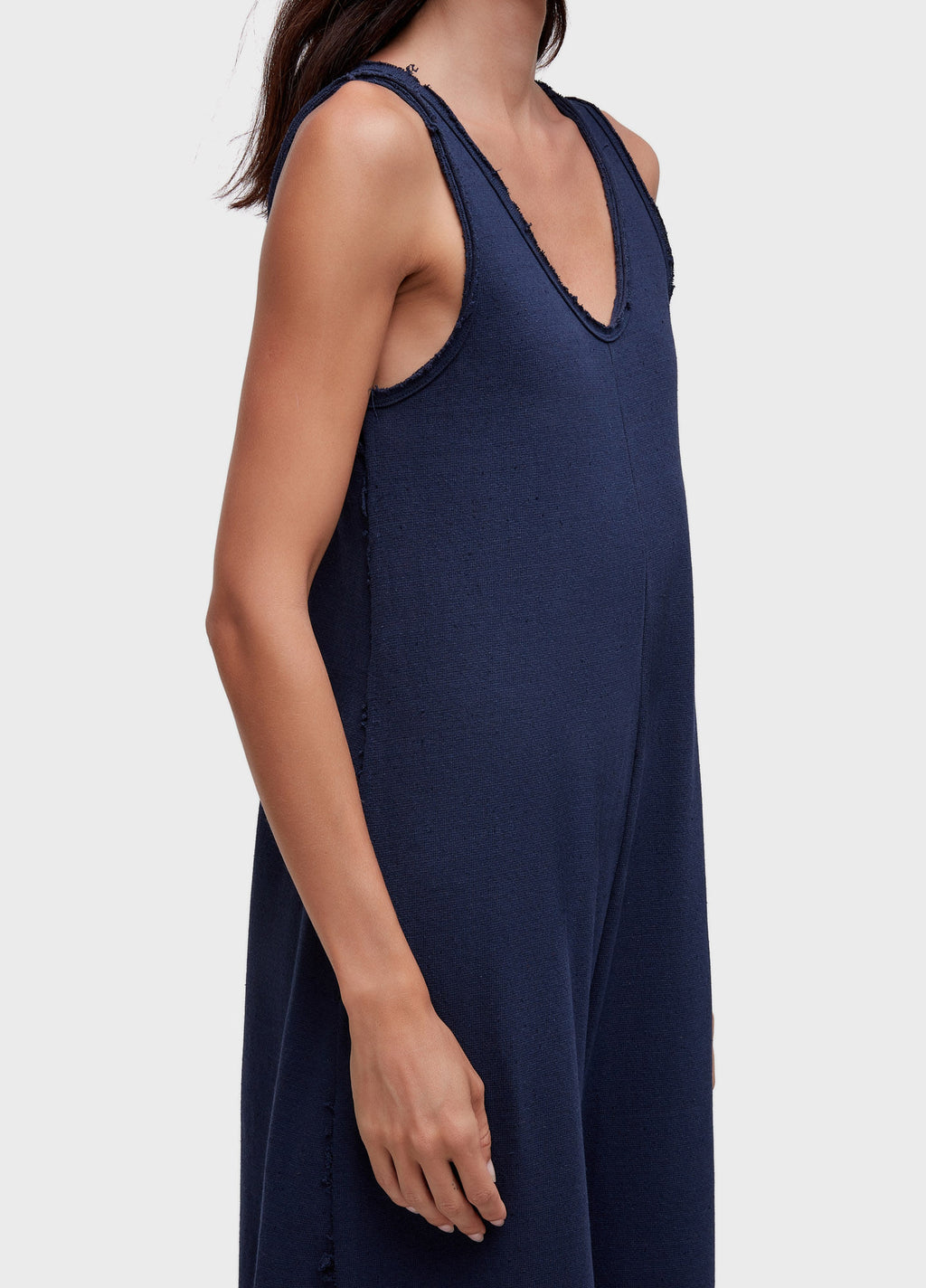 MACACÃO DECOTE RÚSTICO DESFIADO