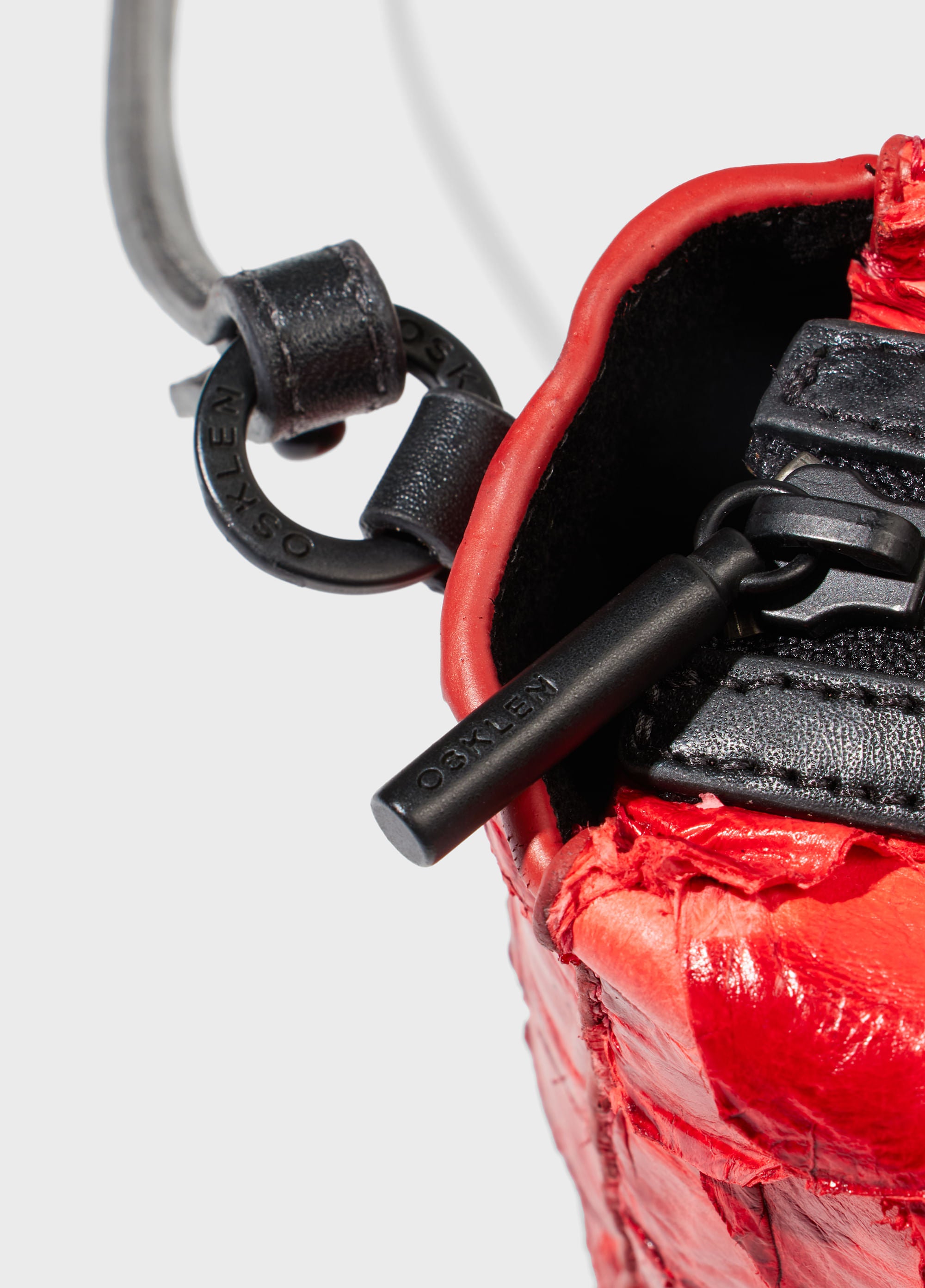 PIRARUCU FLAP SHOULDER BAG VERMELHO URUCUM/PRETO