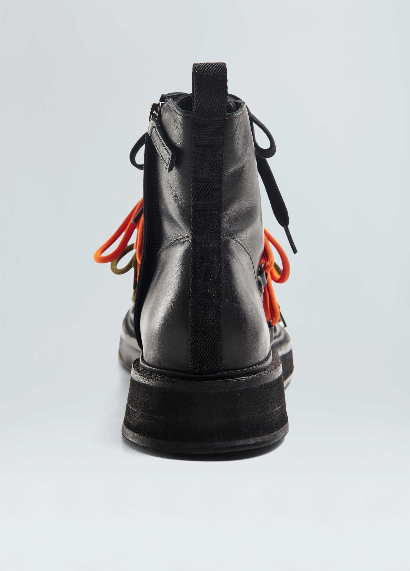 COTURNO COURO LACES