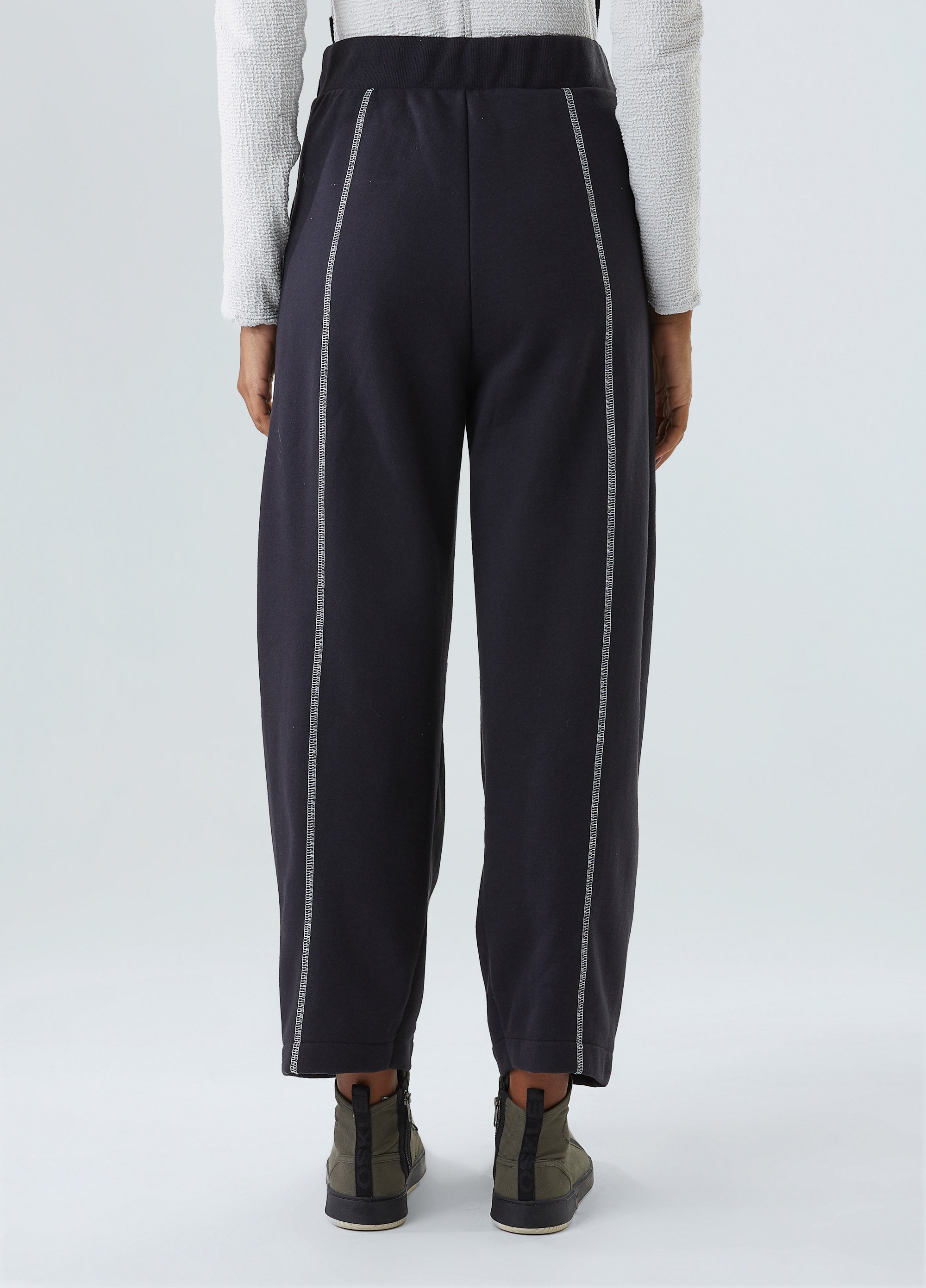 CALÇA MOLETOM PESPONTOS