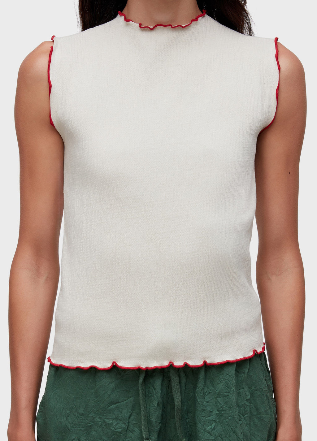 SLEEVELESS RUG