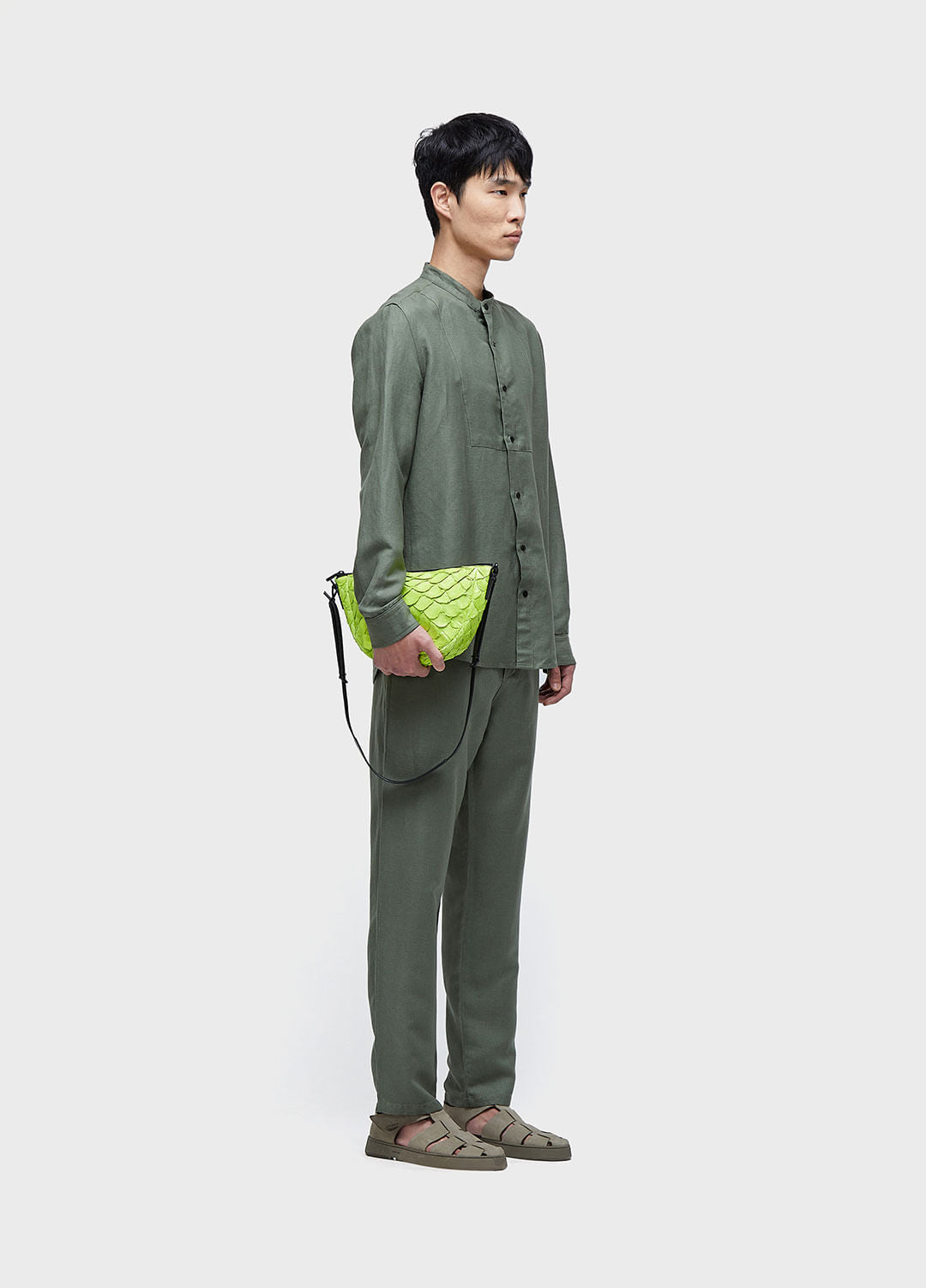 CALCA ALFAIATARIA FLUID LINEN