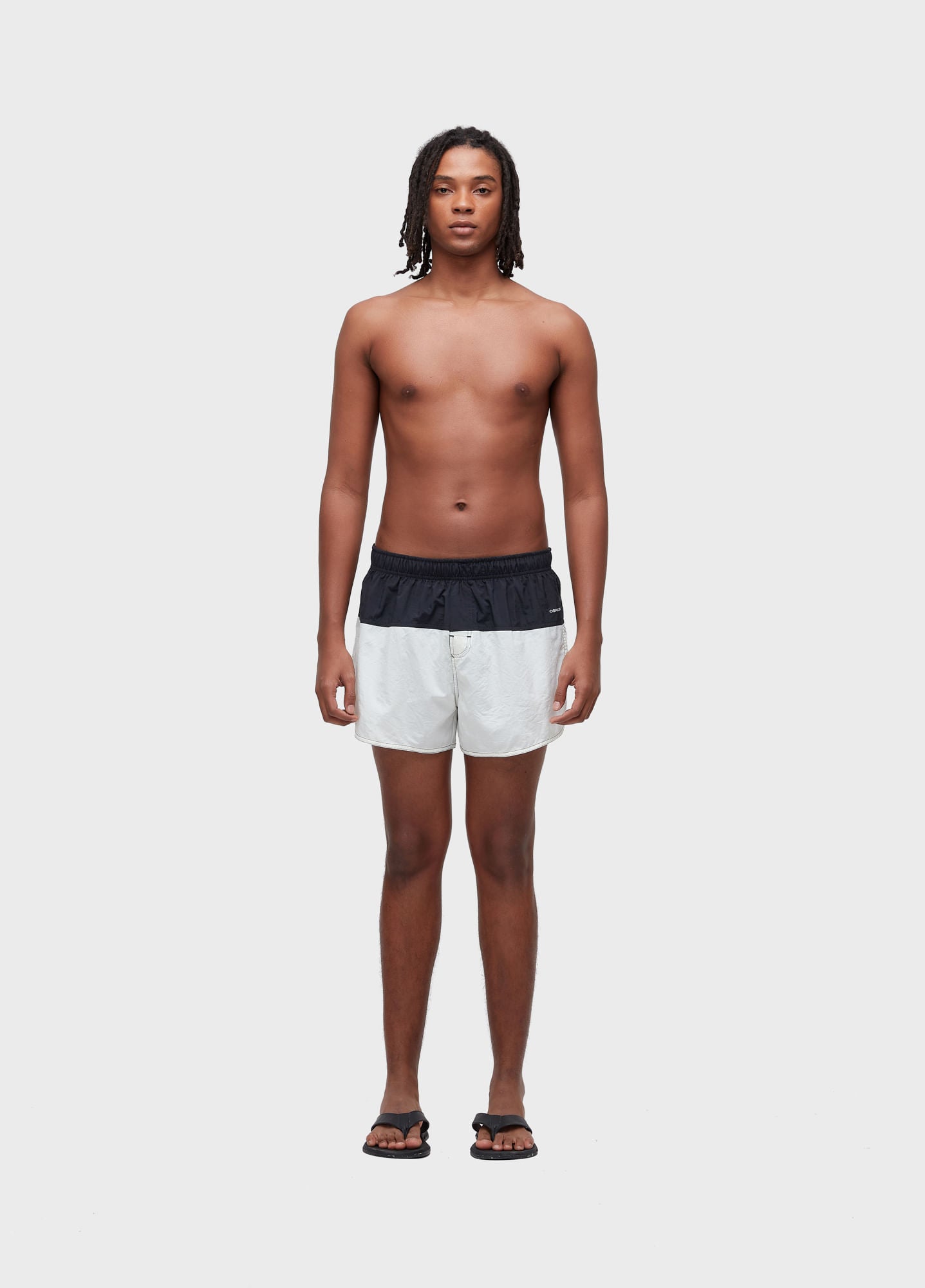 RESORT SHORT DEEP FLOW