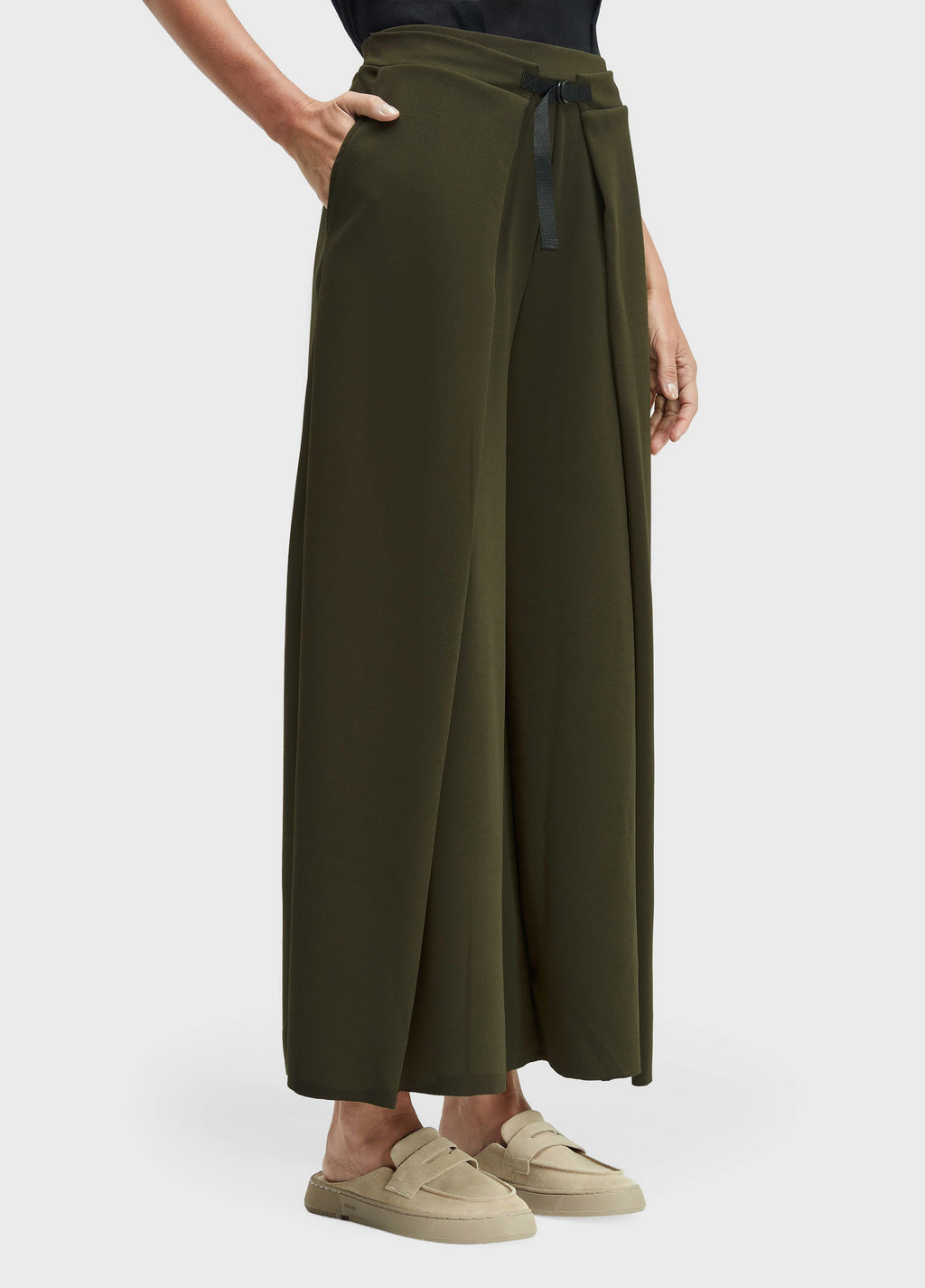 CALÇA TRANSPASSE TEXTURA