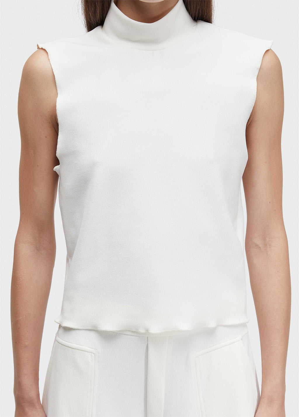 TOP CROPPED GOLA ALTA TEXTURA