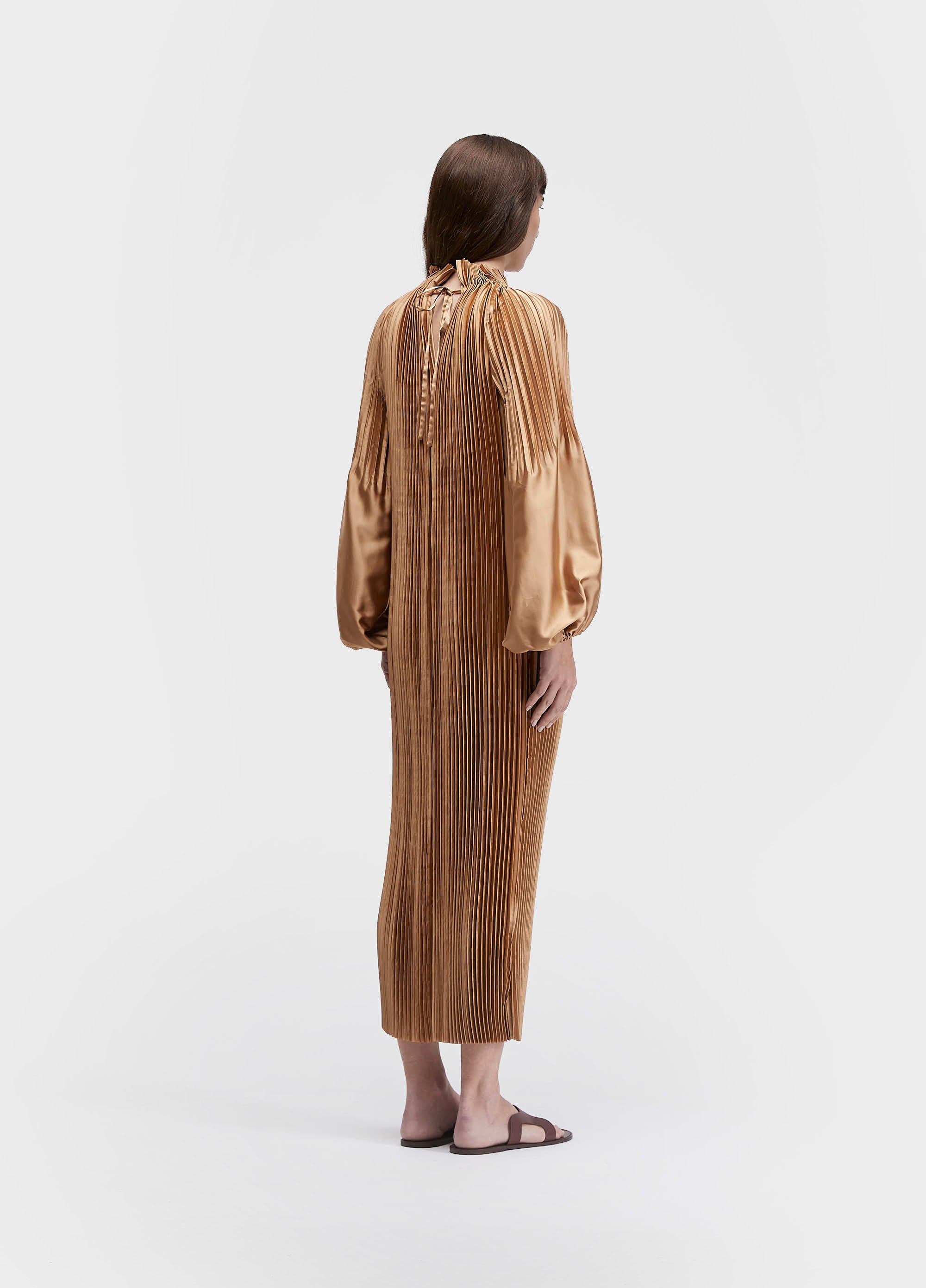 VESTIDO MANGA OVER PLISSADO