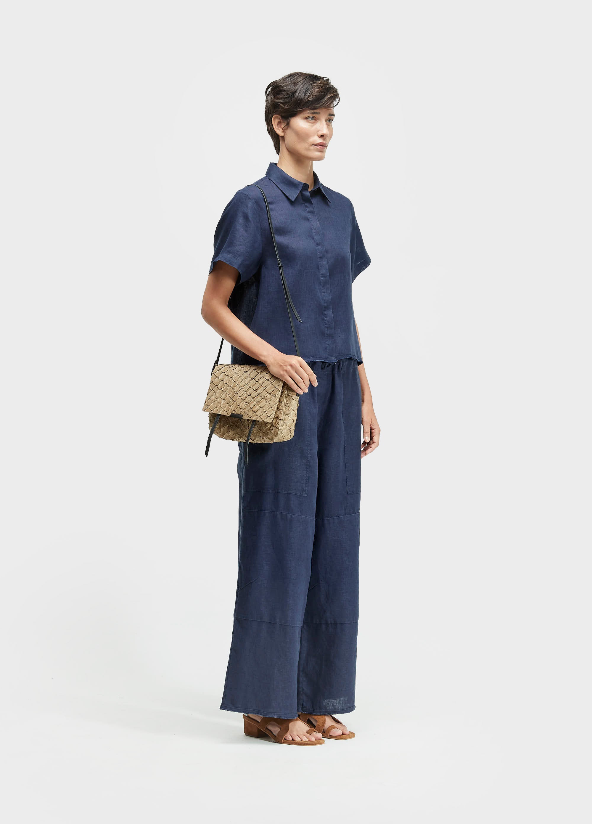 PIRARUCU FLAP SHOULDER BAG PALHA/PRETO