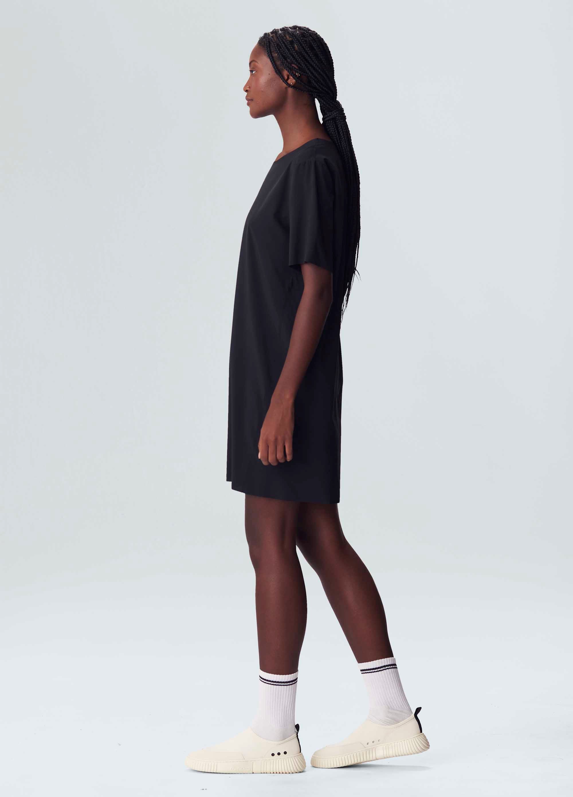 VESTIDO SUPERLIGHT T-SHIRT CURTO
