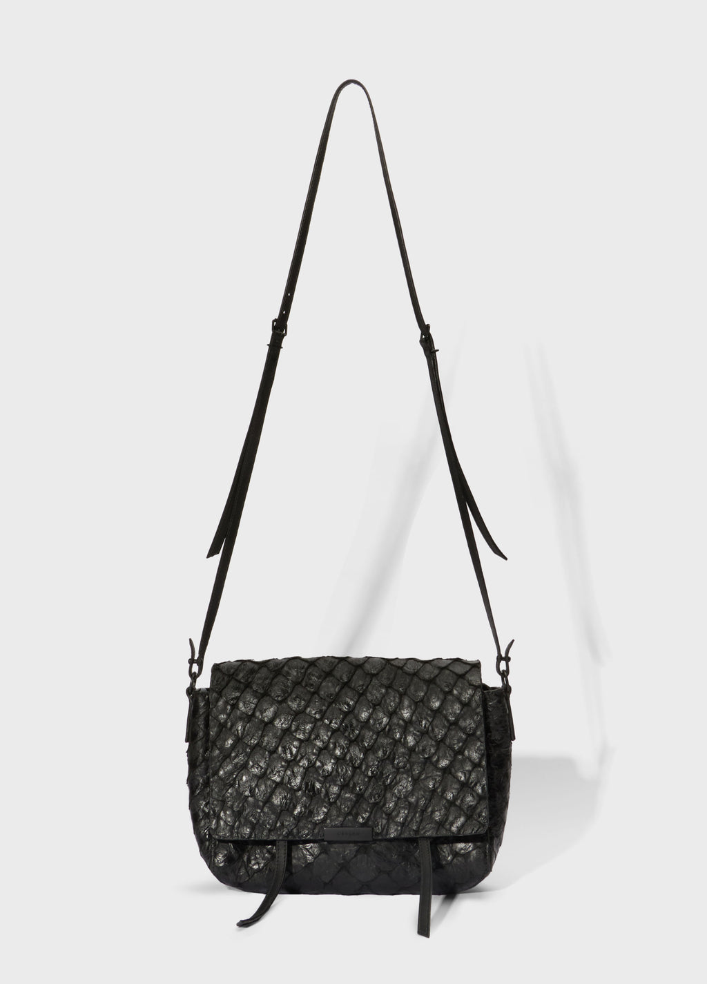 PIRARUCU FLAP SHOULDER BAG PRETO/PRETO