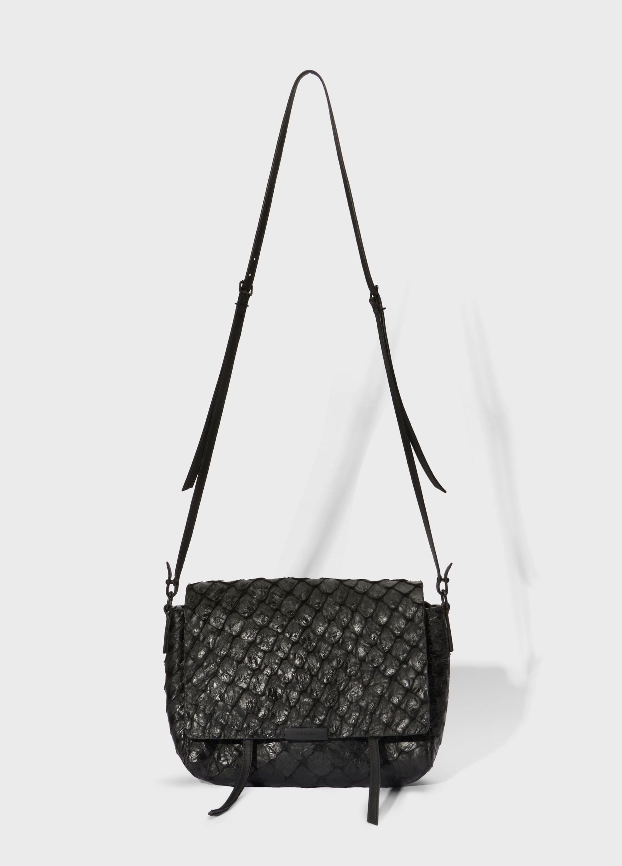 PIRARUCU FLAP SHOULDER BAG PRETO/PRETO