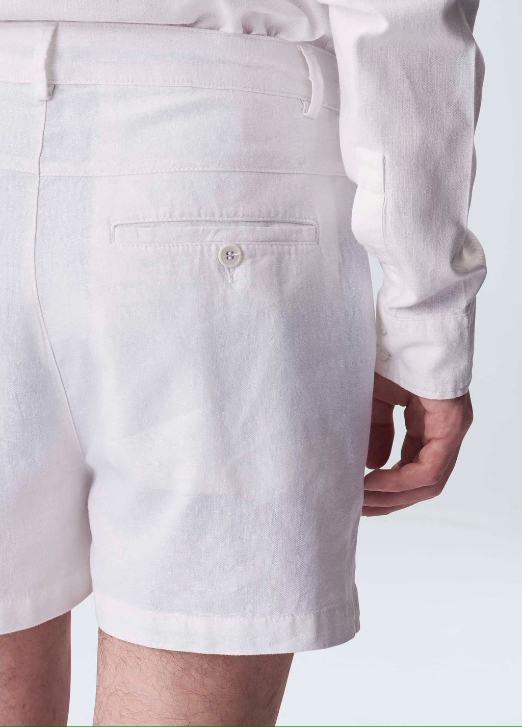 SHORT FLUID LINEN PLEATS