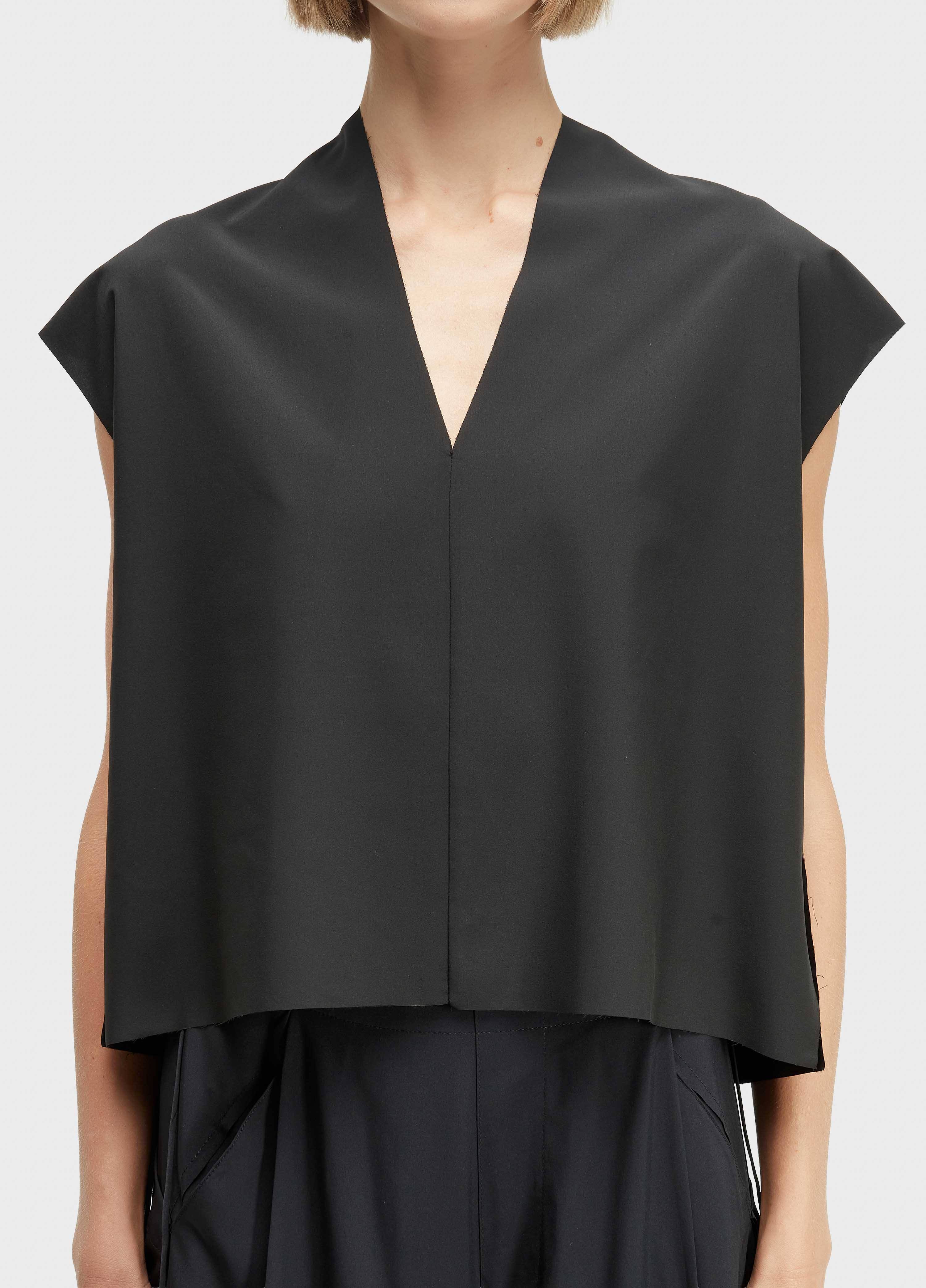 BLUSA SLEEVELESS V SUPERLIGHT