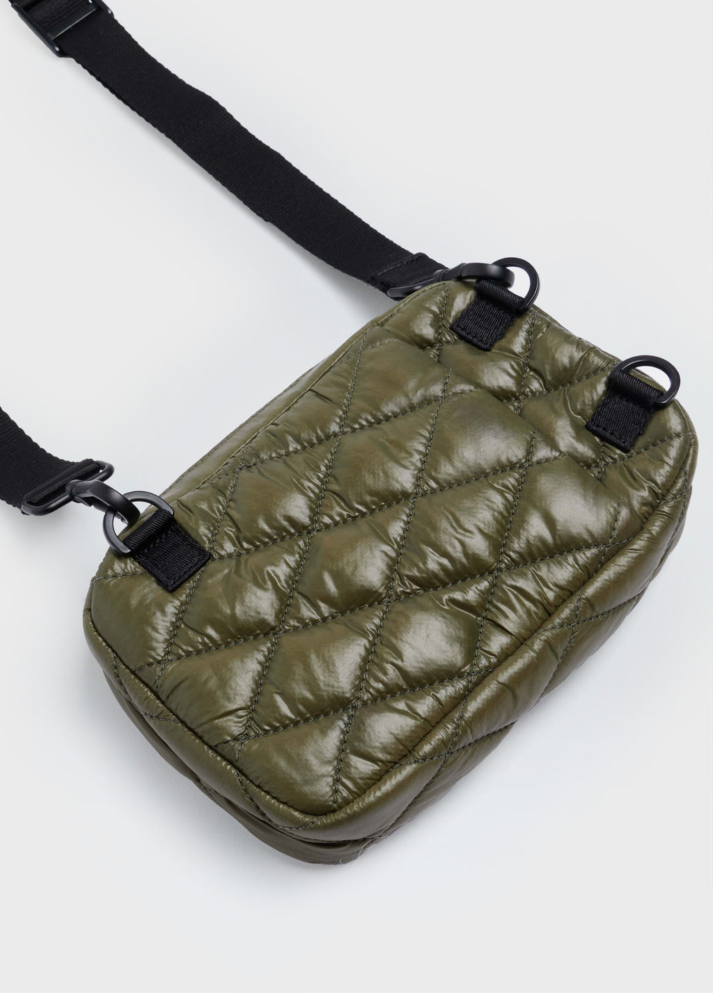 BOLSA PORTA CELULAR MATELASSÊ