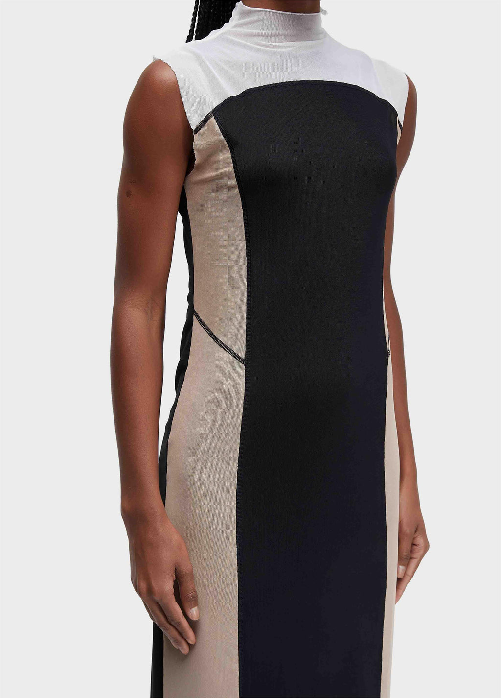 VESTIDO TULE RECORTES