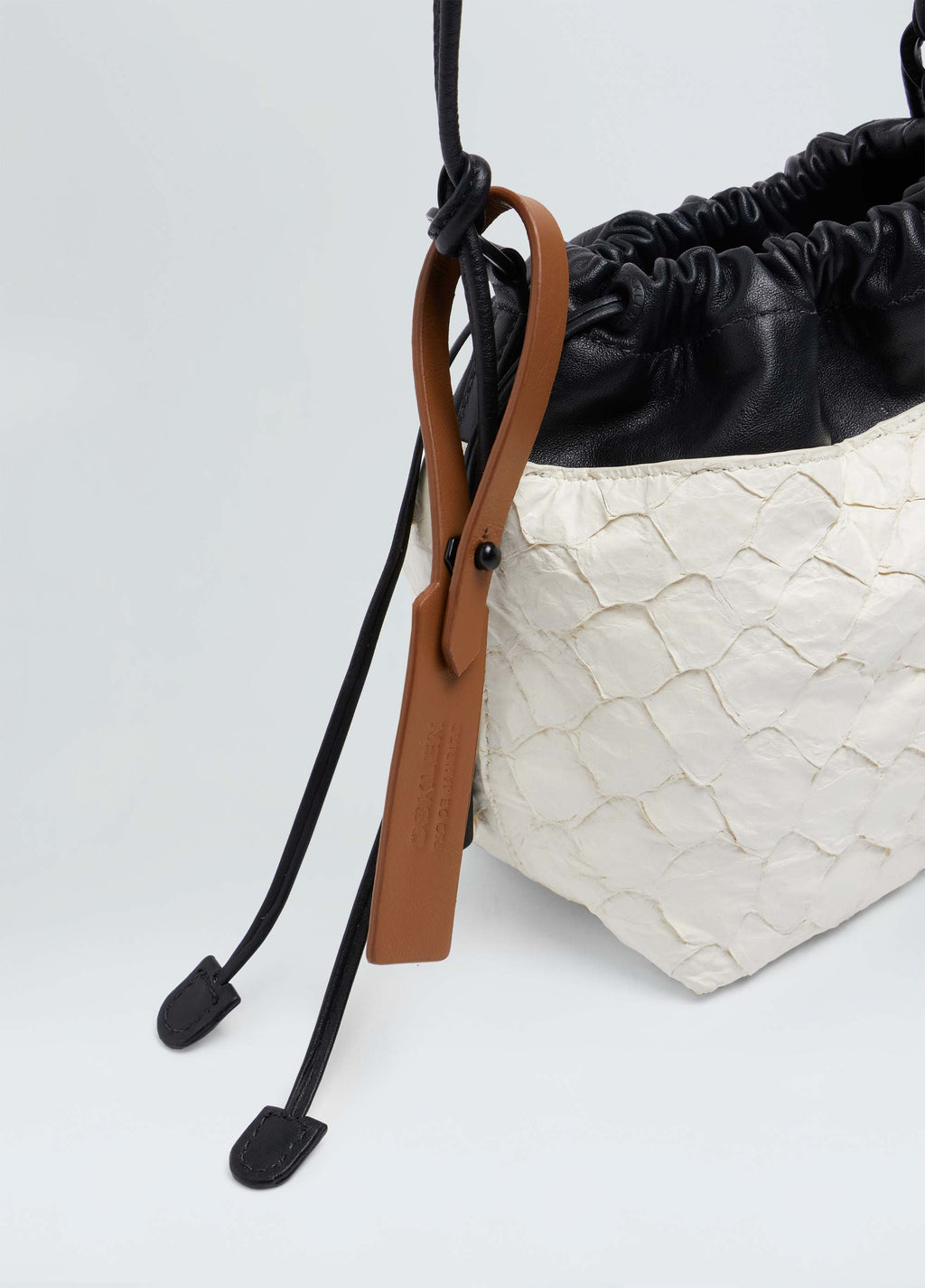 BOLSA PIRARUCU TAIRA