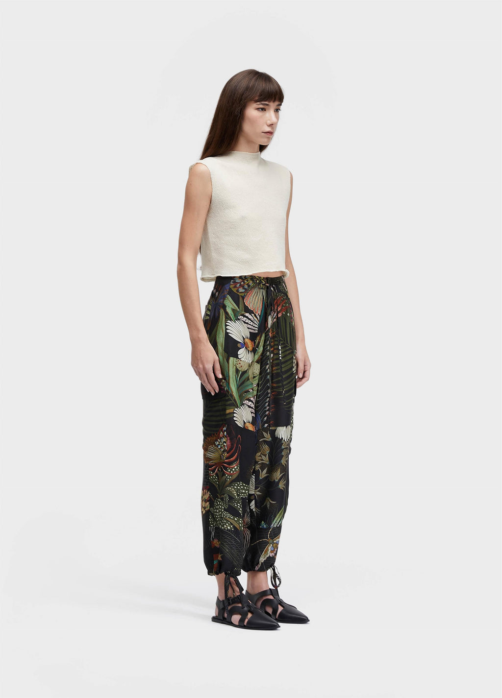 SLEEVELESS WOOL
