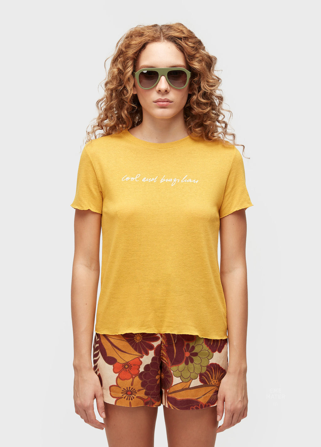 T-SHIRT FEM COOL AND BRAZILIAN DAMASCO/BRANCO